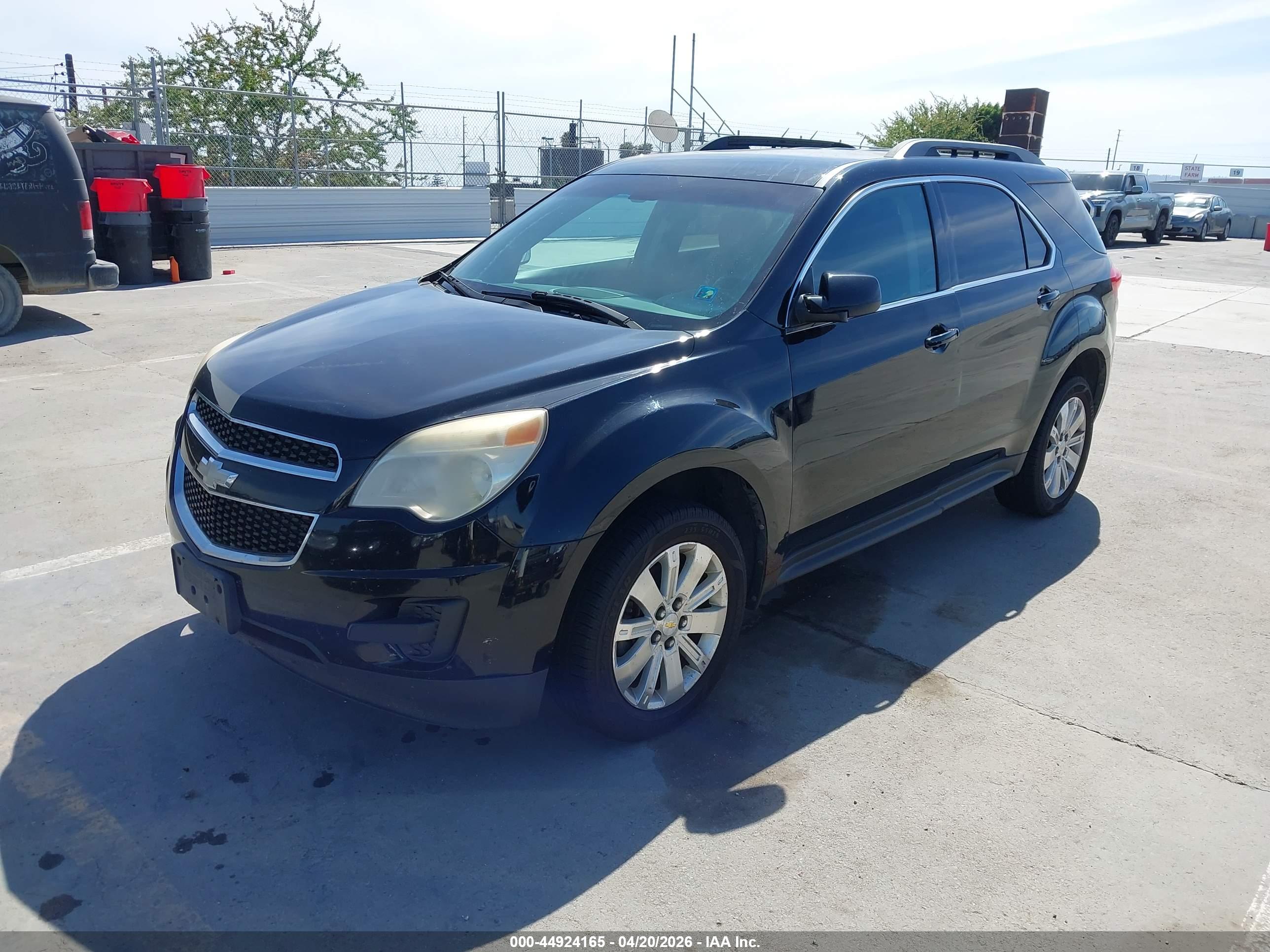 CHEVROLET EQUINOX image 2