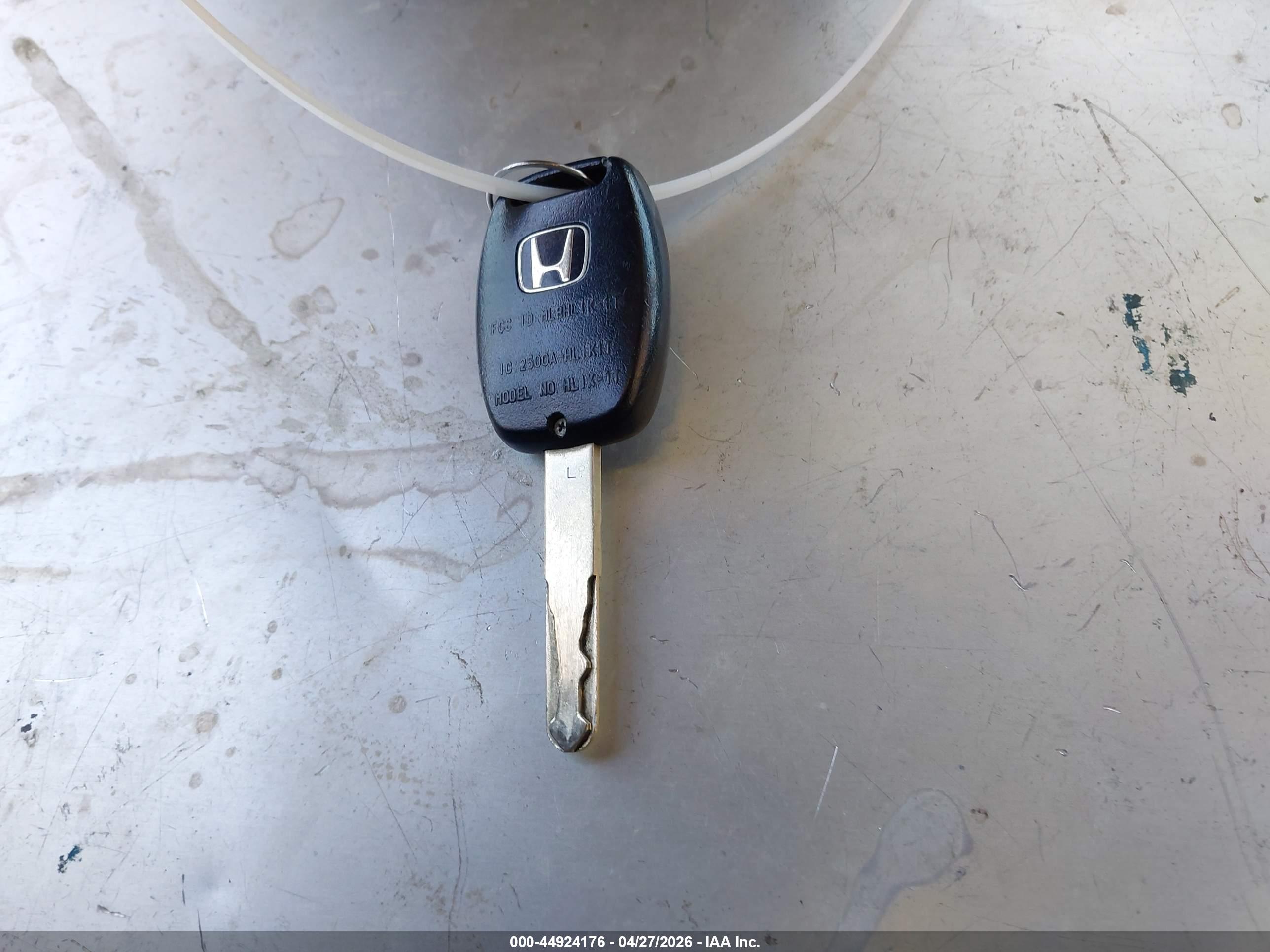 HONDA CR-V image 11