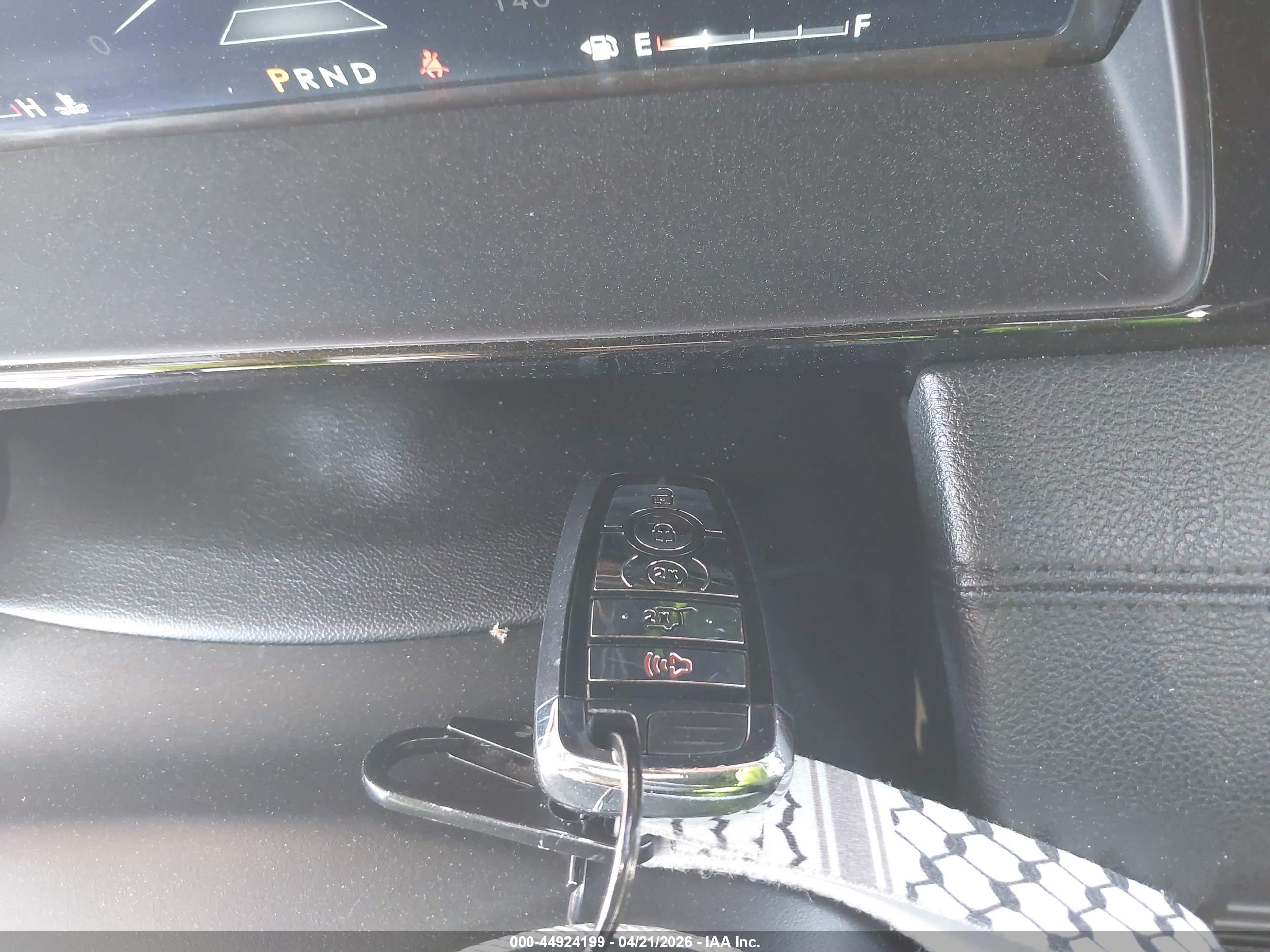 LINCOLN NAVIGATOR image 11