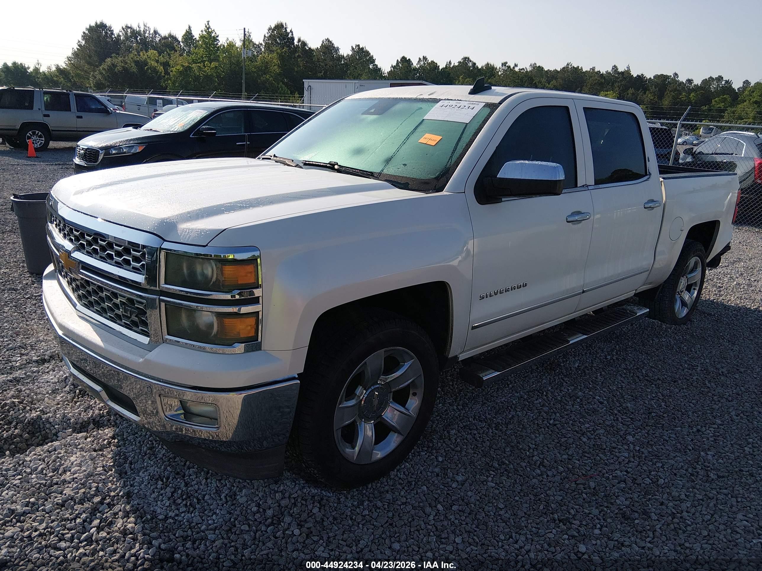 CHEVROLET SILVERADO image 2