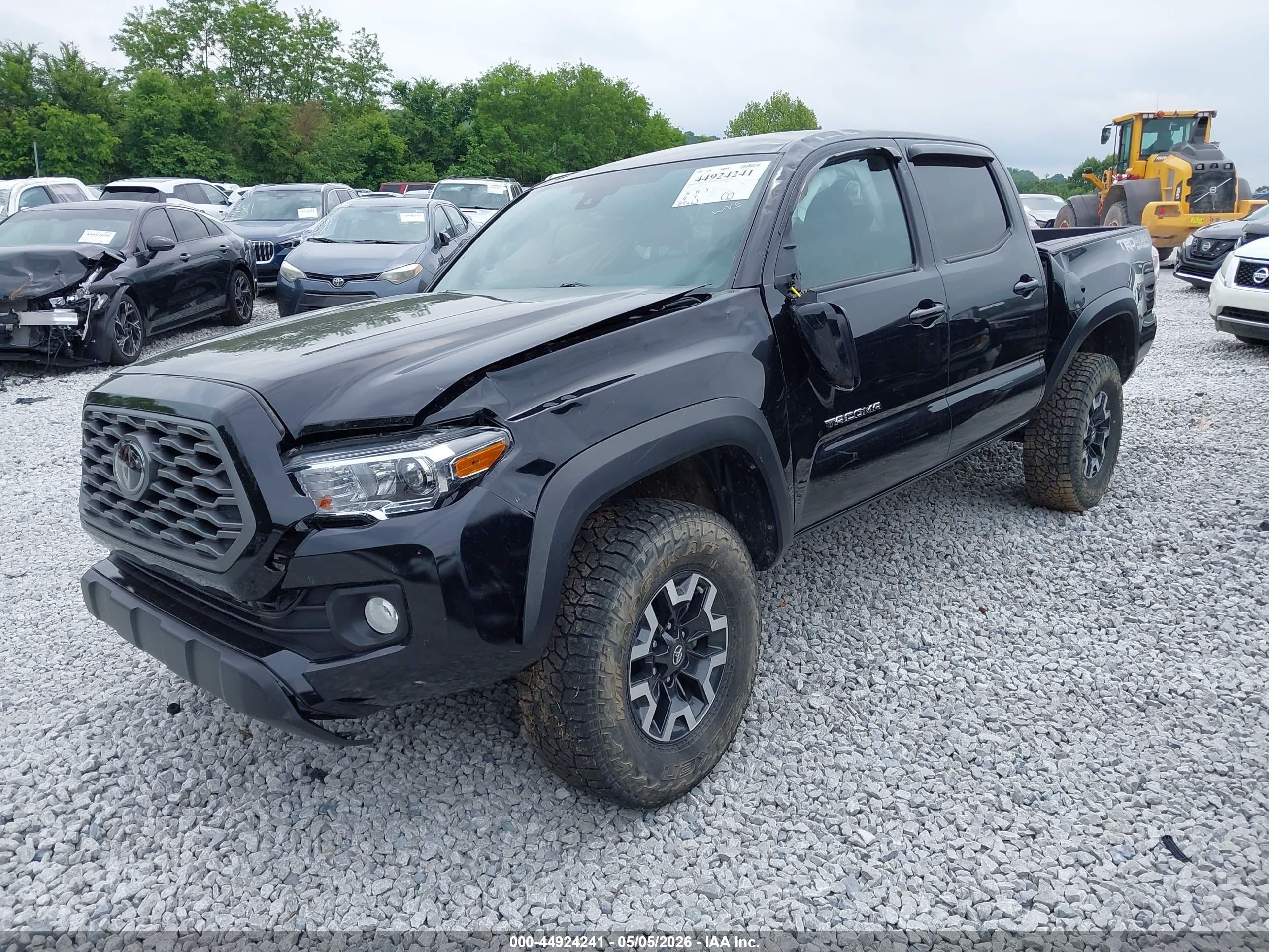 TOYOTA TACOMA image 2