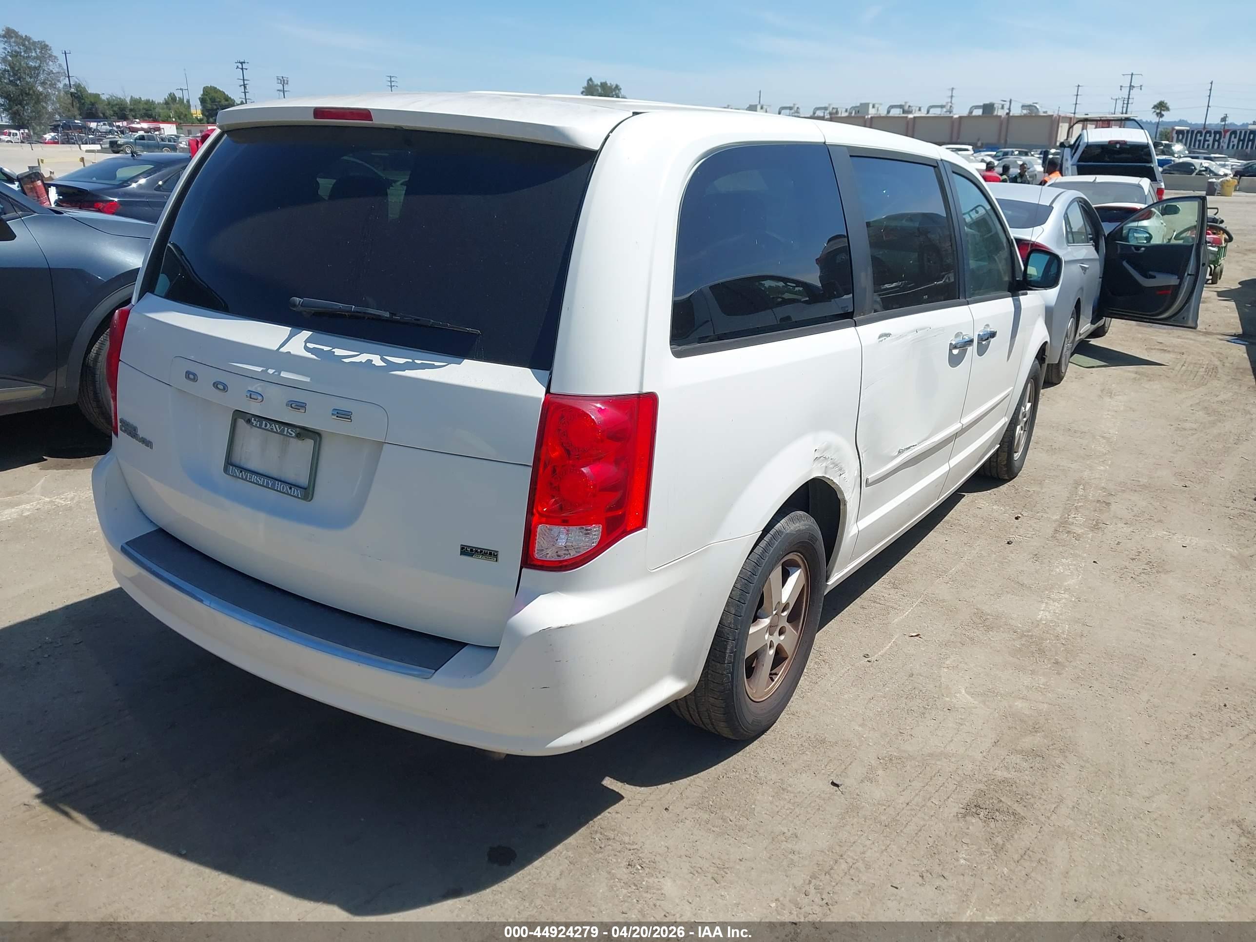 DODGE GRAND image 4