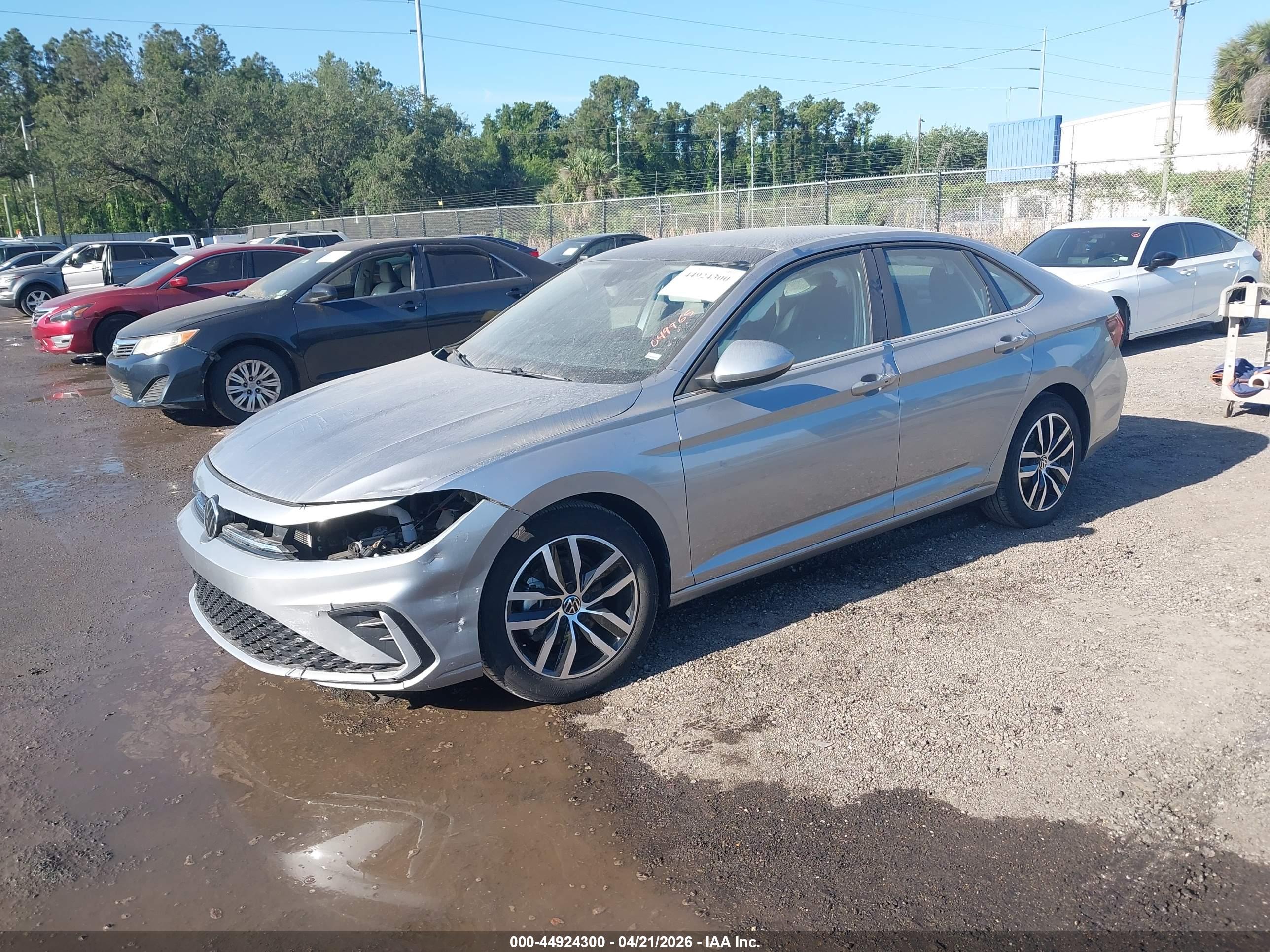 VOLKSWAGEN JETTA image 2