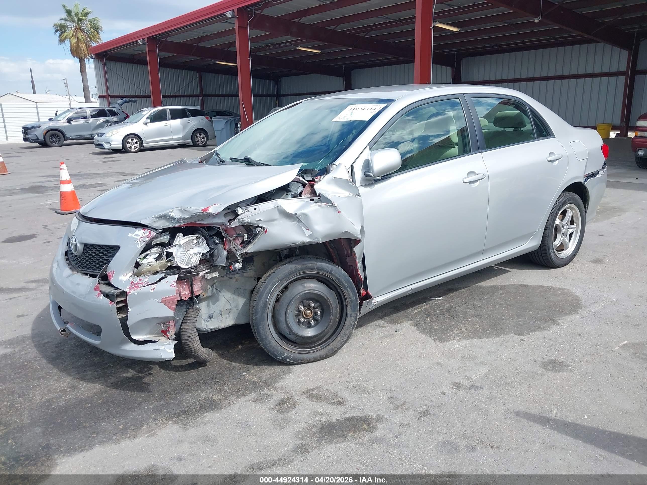 TOYOTA COROLLA image 2