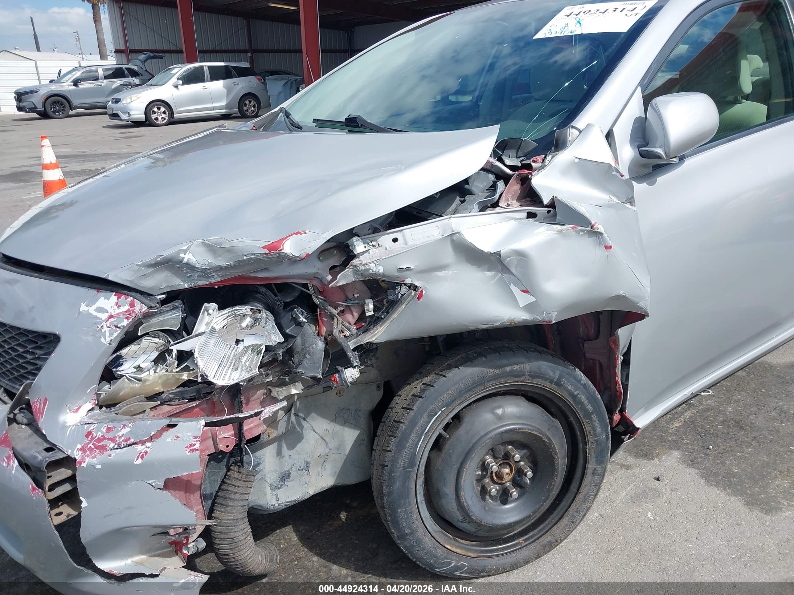TOYOTA COROLLA image 6