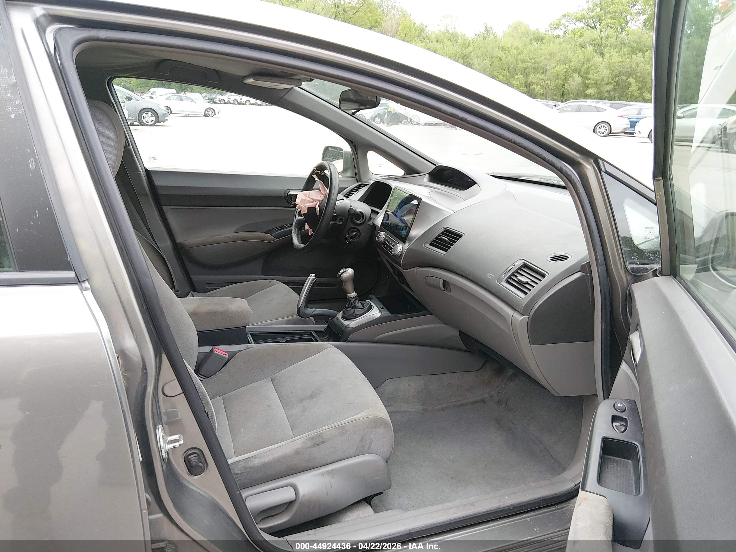 HONDA CIVIC image 5