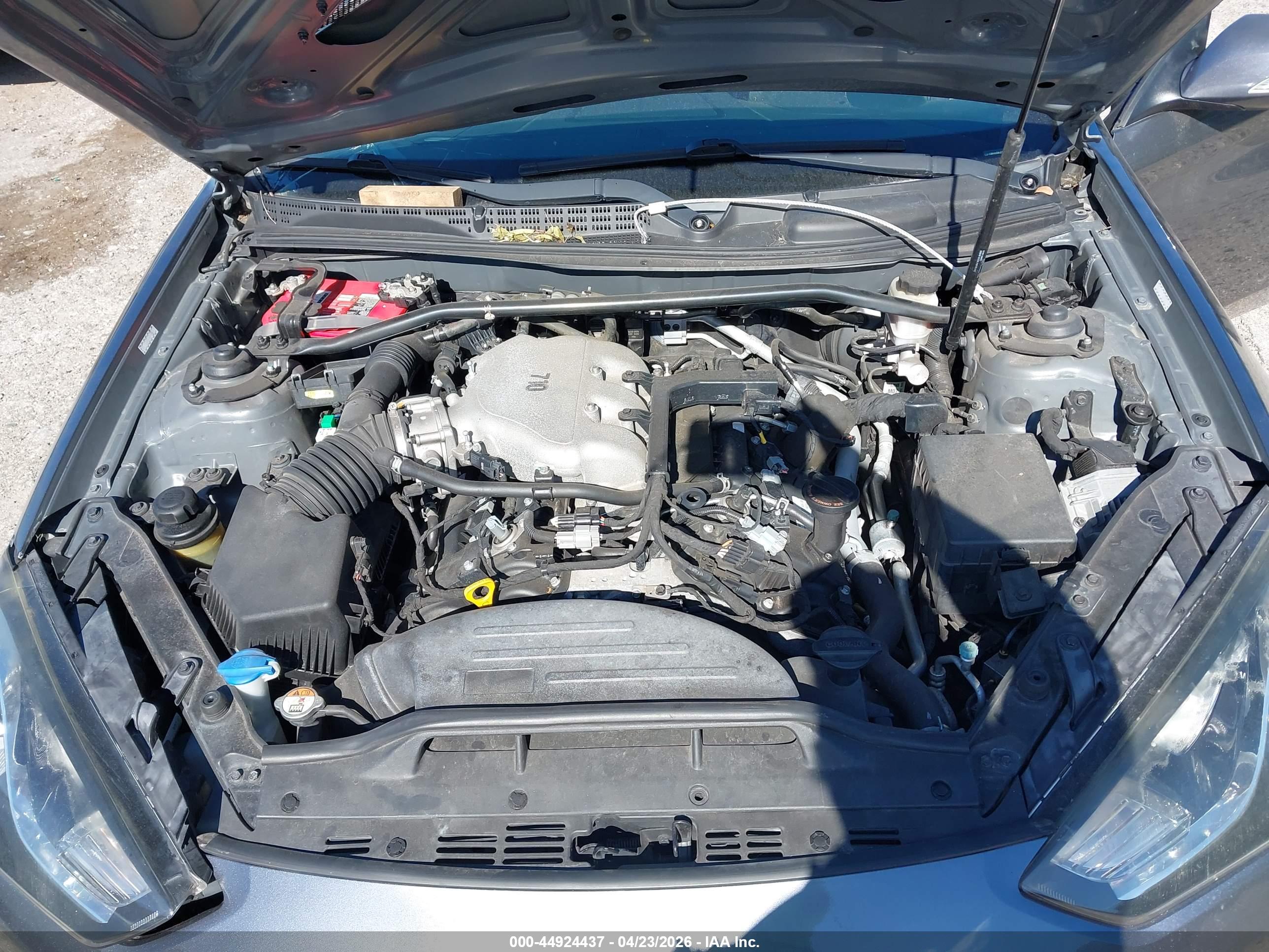 HYUNDAI GENESIS image 10