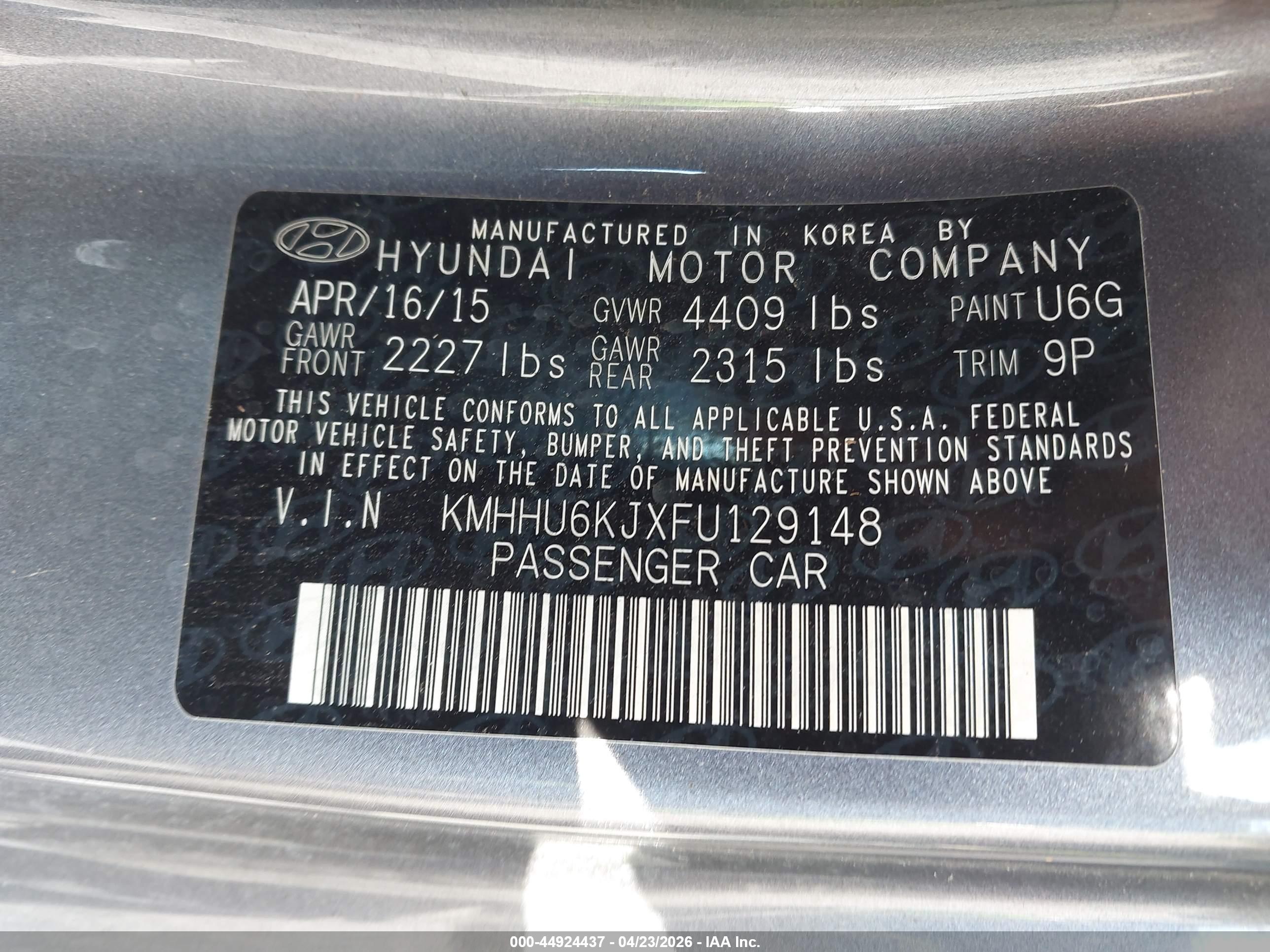 HYUNDAI GENESIS image 9