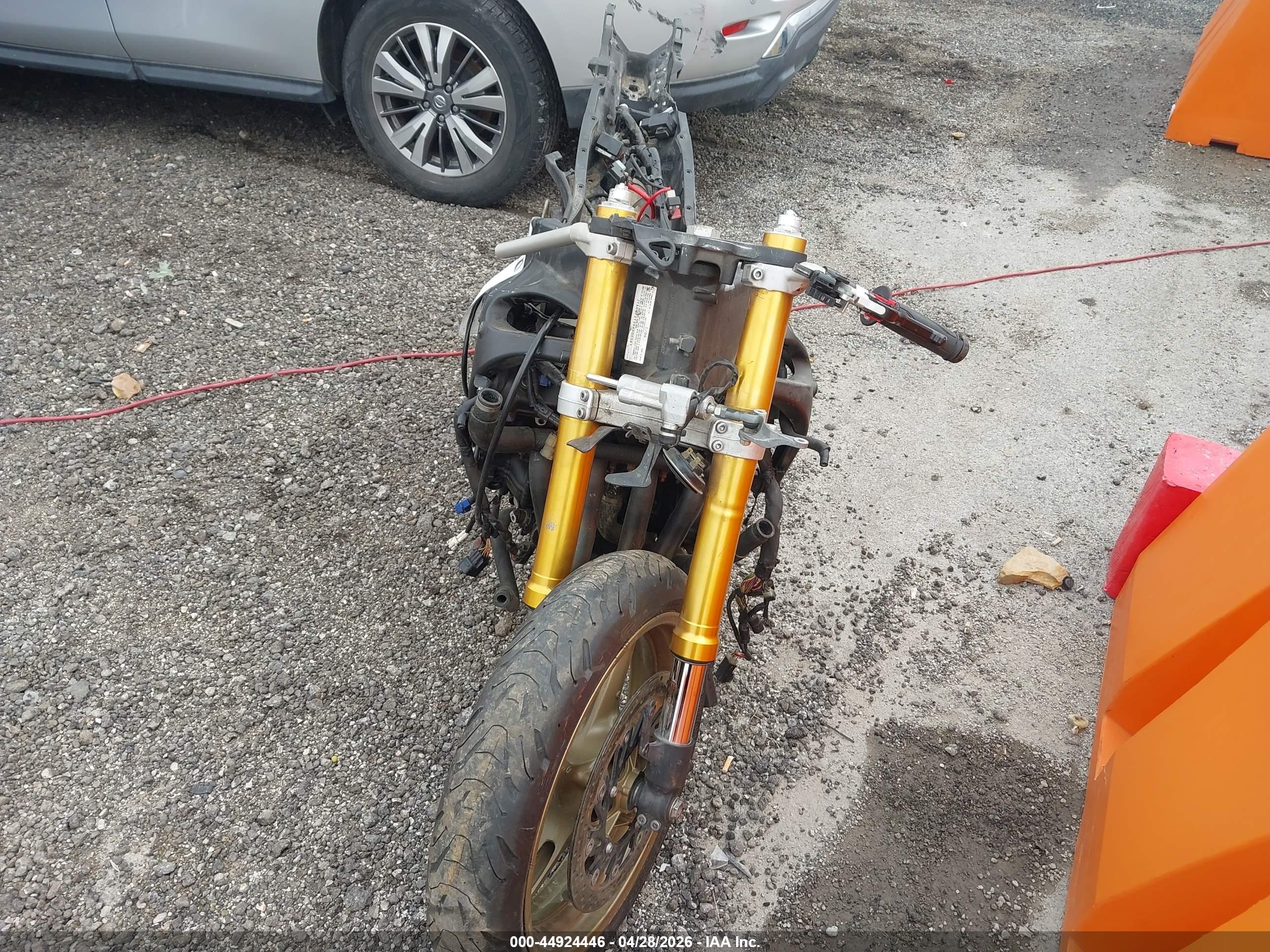 YAMAHA YZFR1 image 5