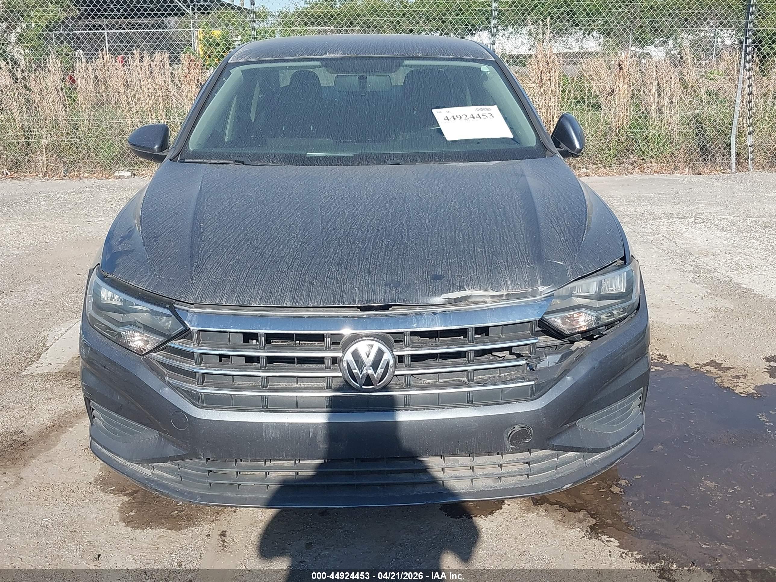 VOLKSWAGEN JETTA image 6