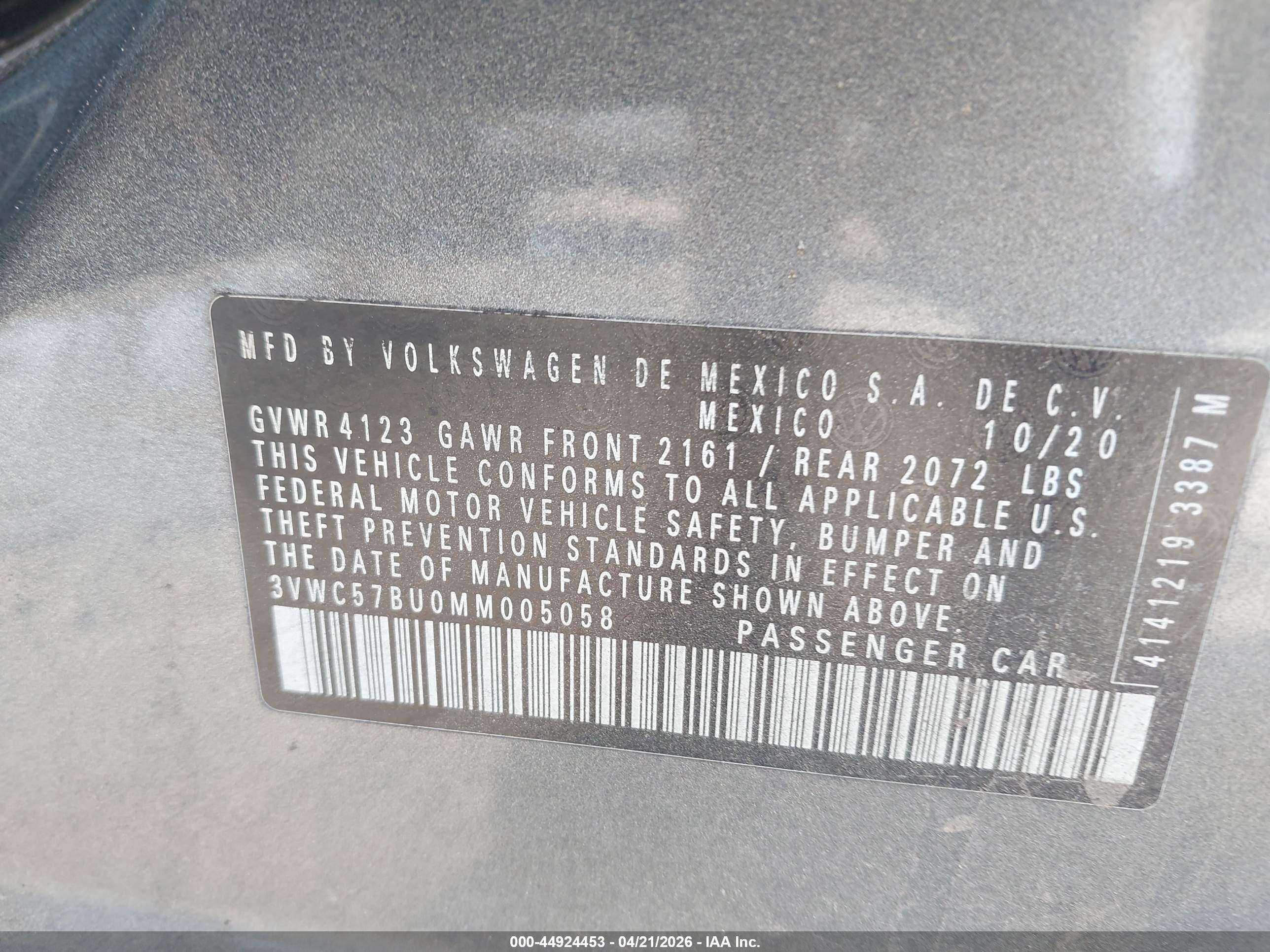 VOLKSWAGEN JETTA image 9