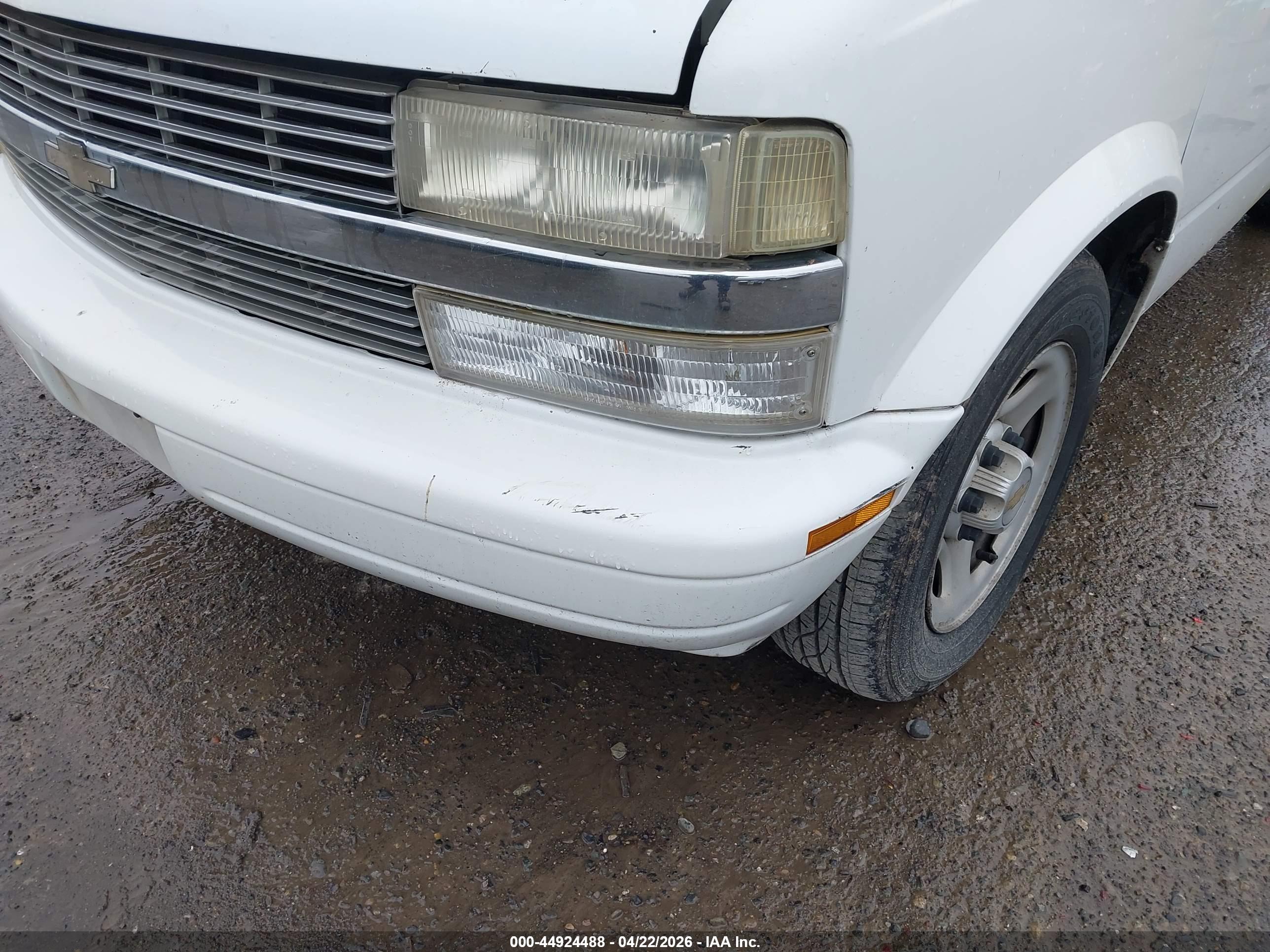 CHEVROLET ASTRO image 6
