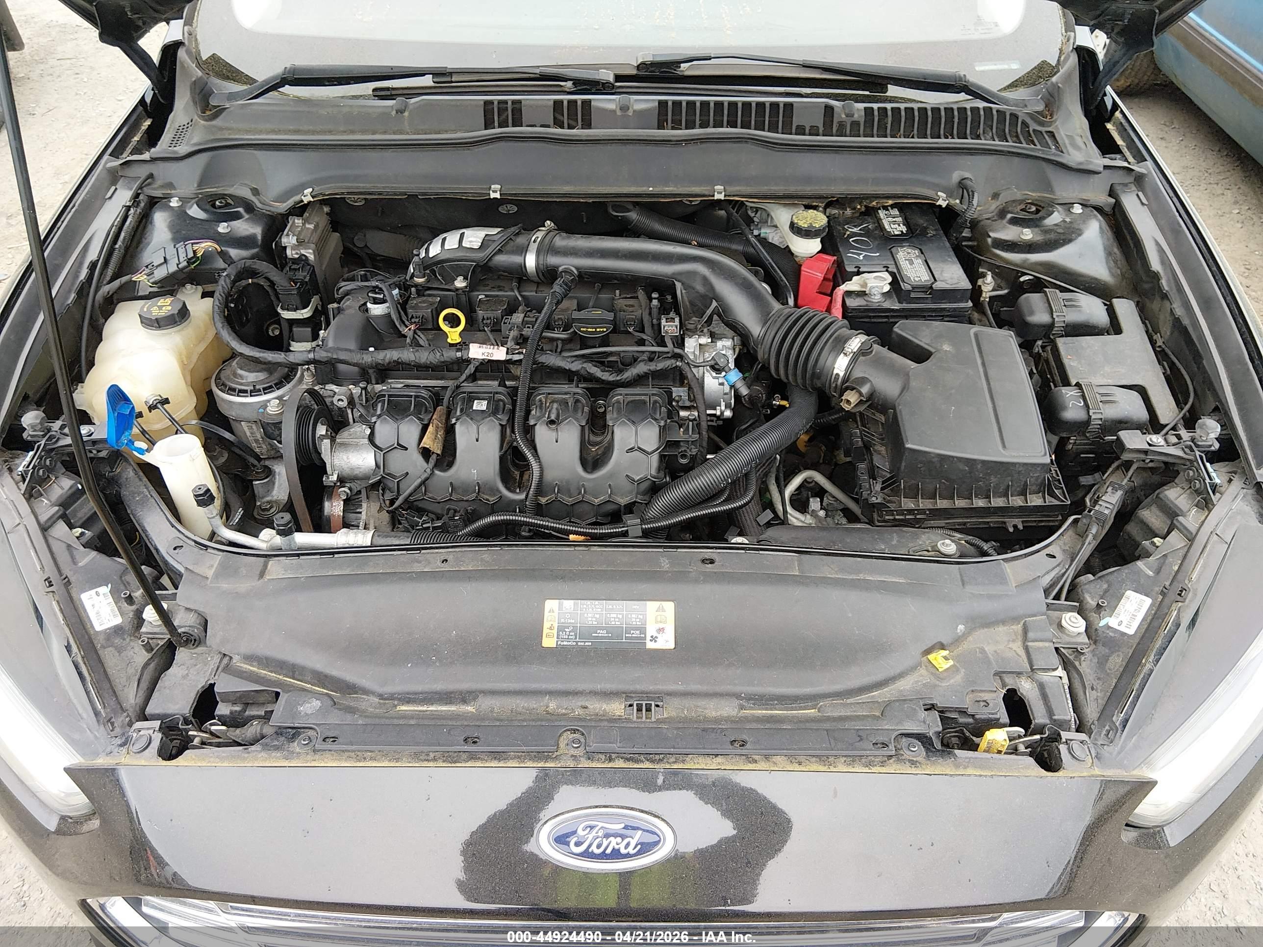 FORD FUSION image 10