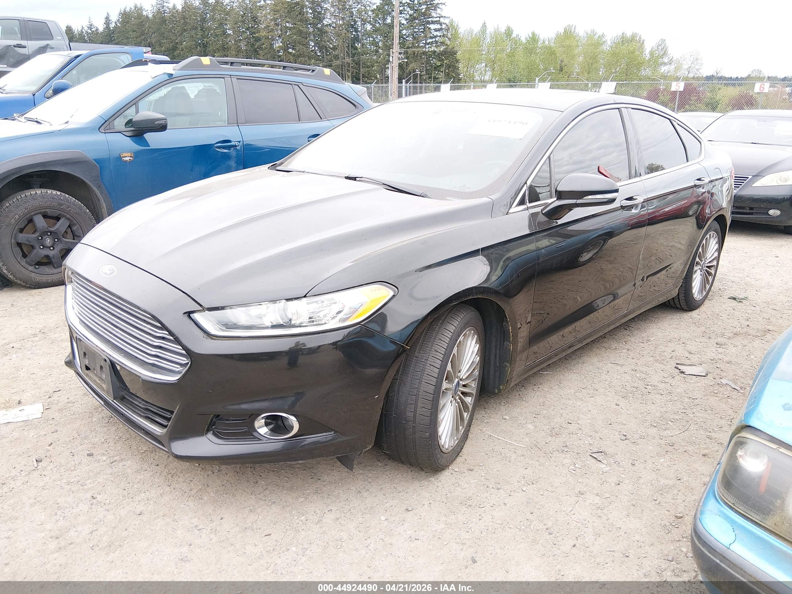 FORD FUSION image 2