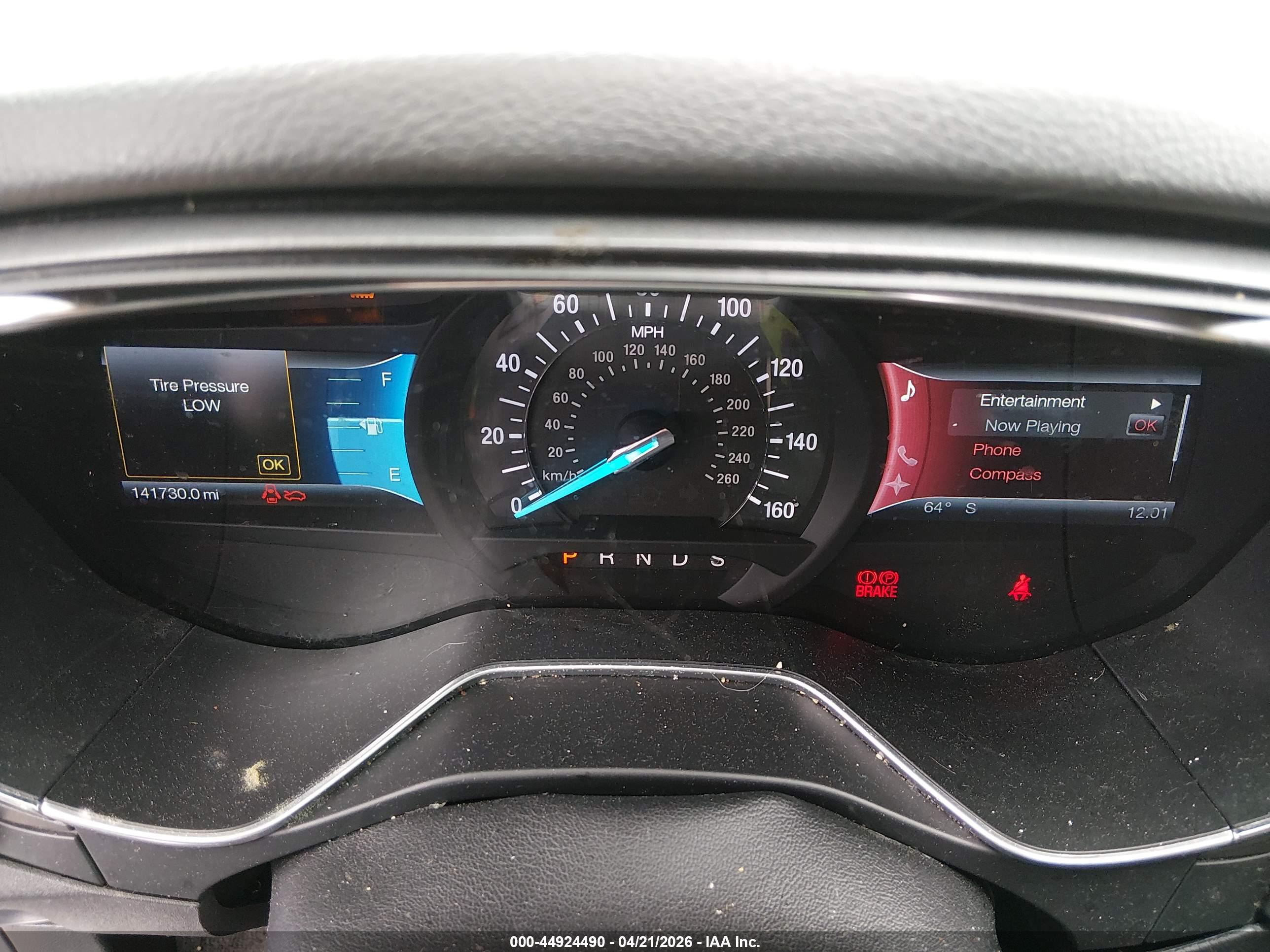 FORD FUSION image 7