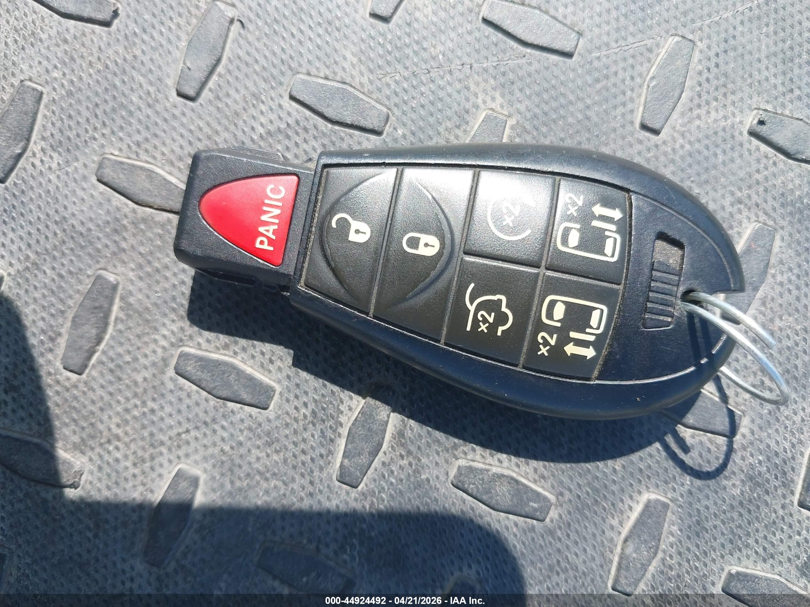 CHRYSLER TOWN image 11