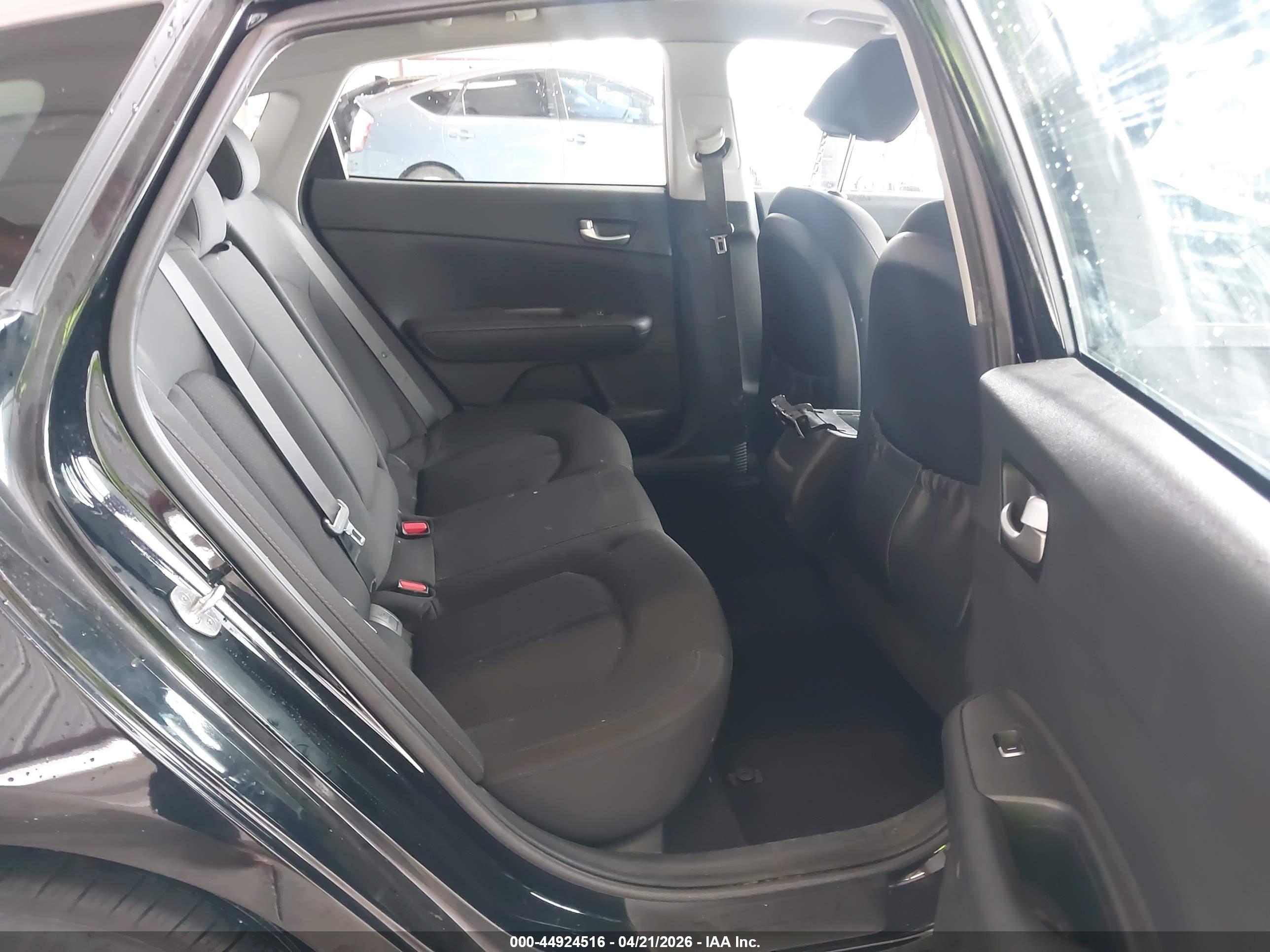 KIA OPTIMA image 8