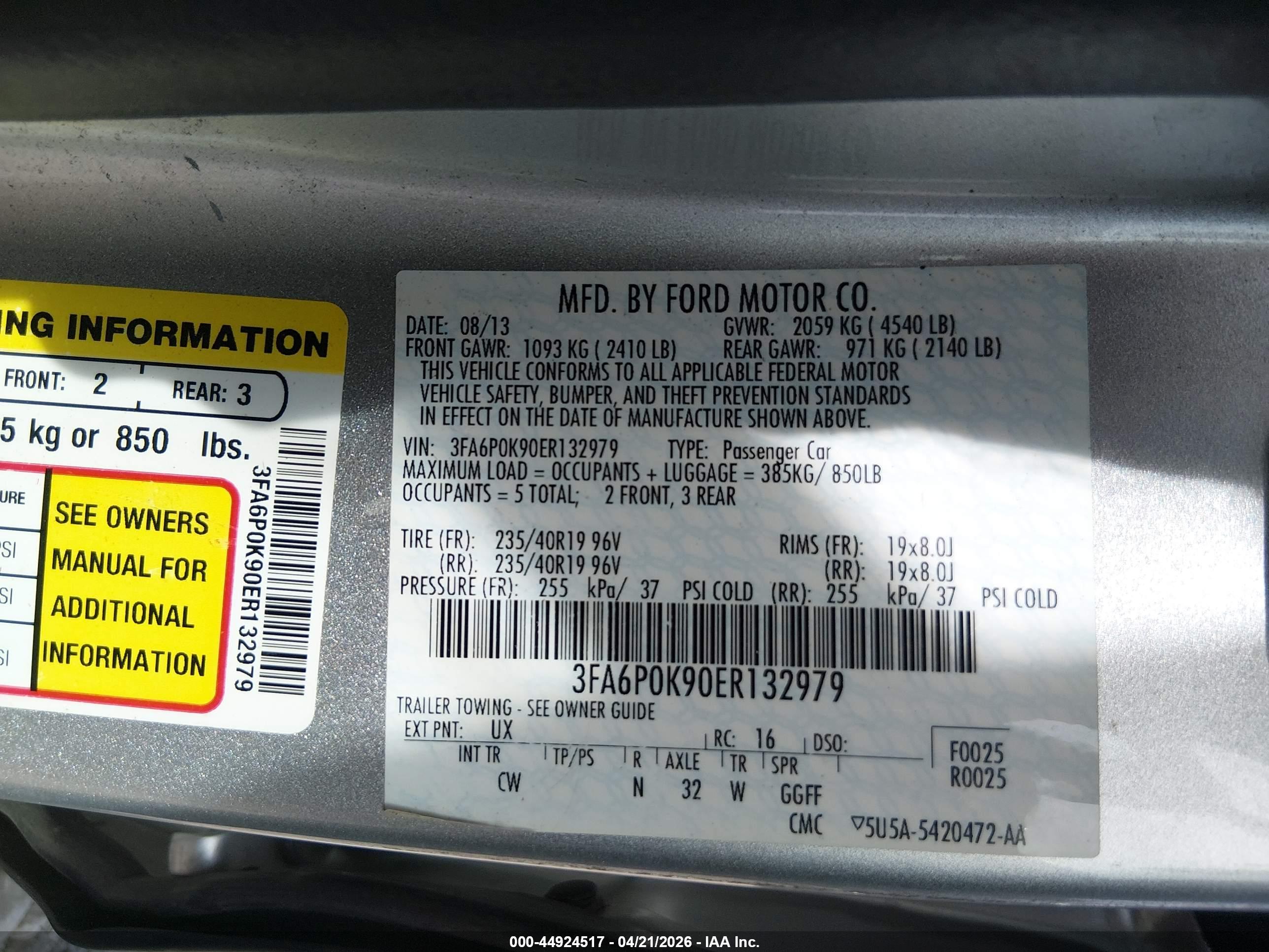 FORD FUSION image 9