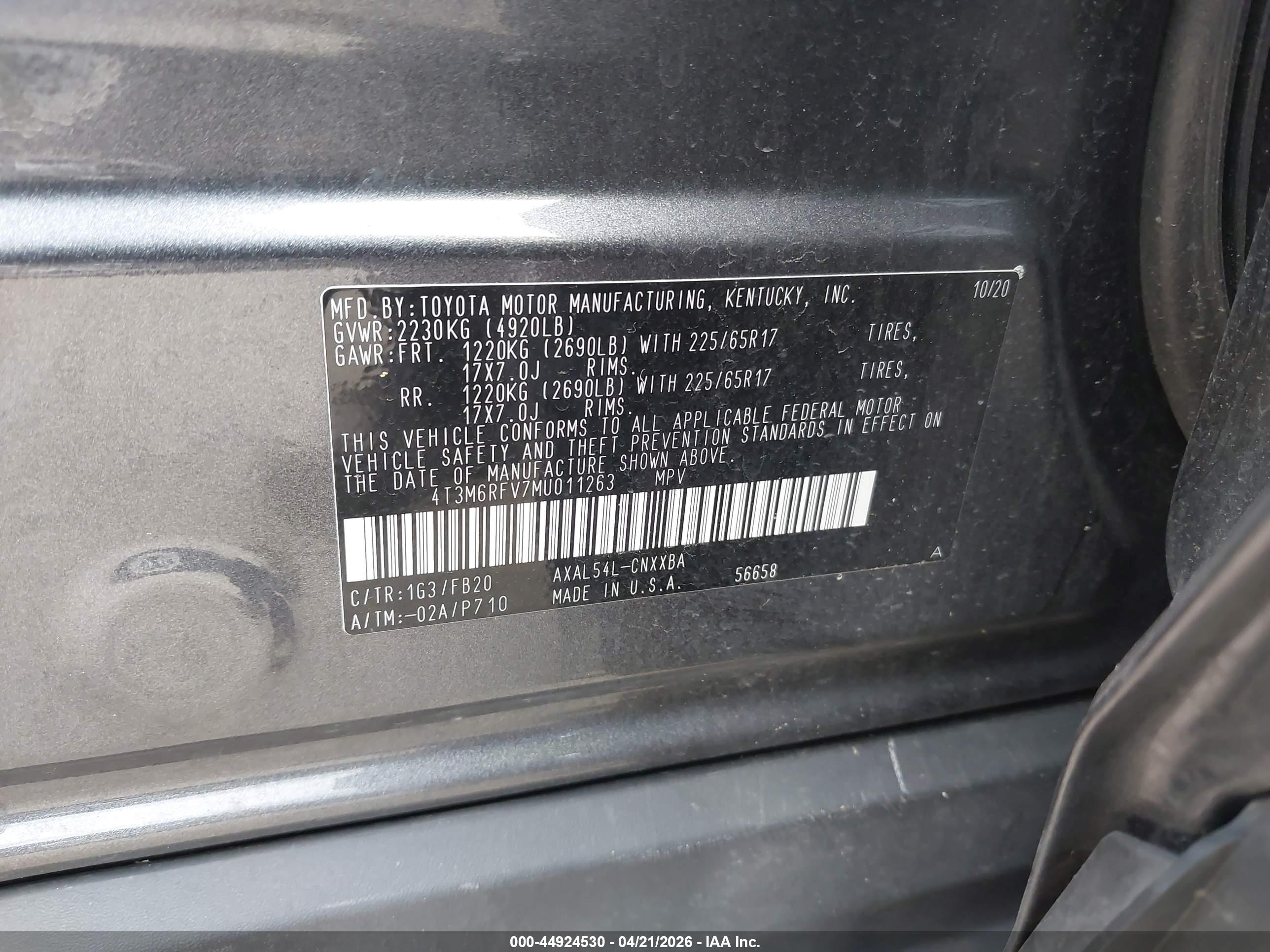 TOYOTA RAV4 image 9