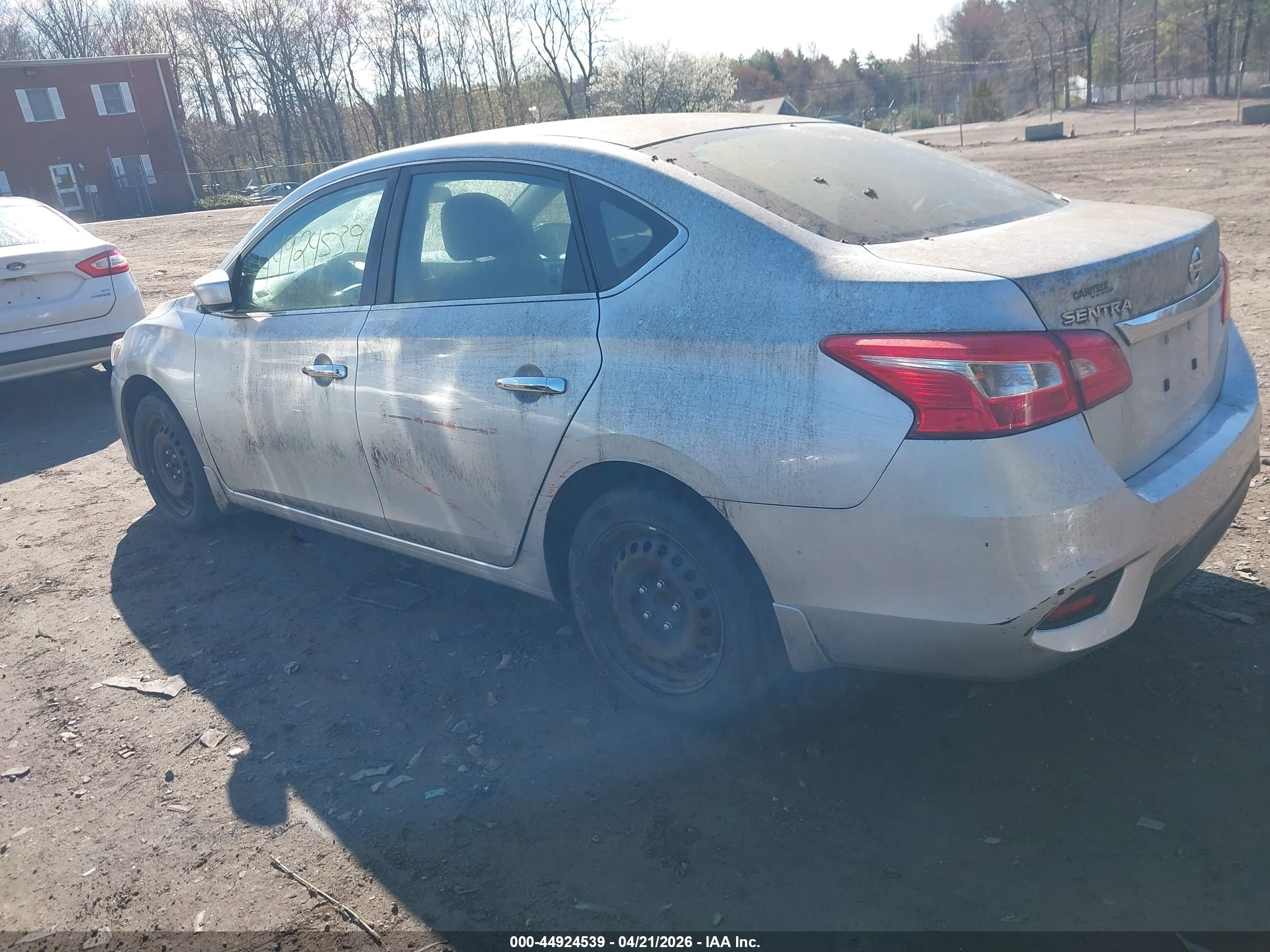 NISSAN SENTRA image 3