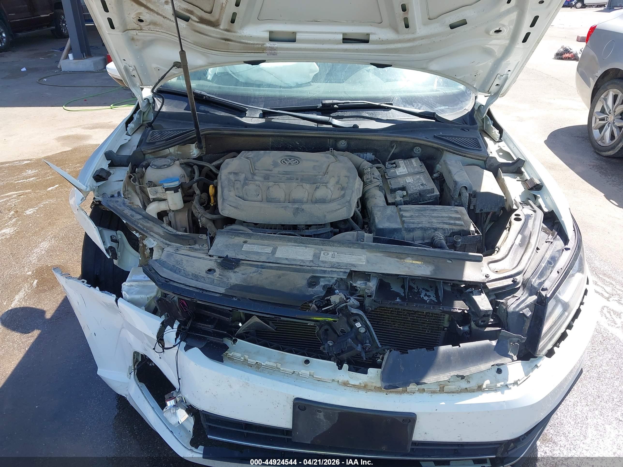 VOLKSWAGEN PASSAT image 10