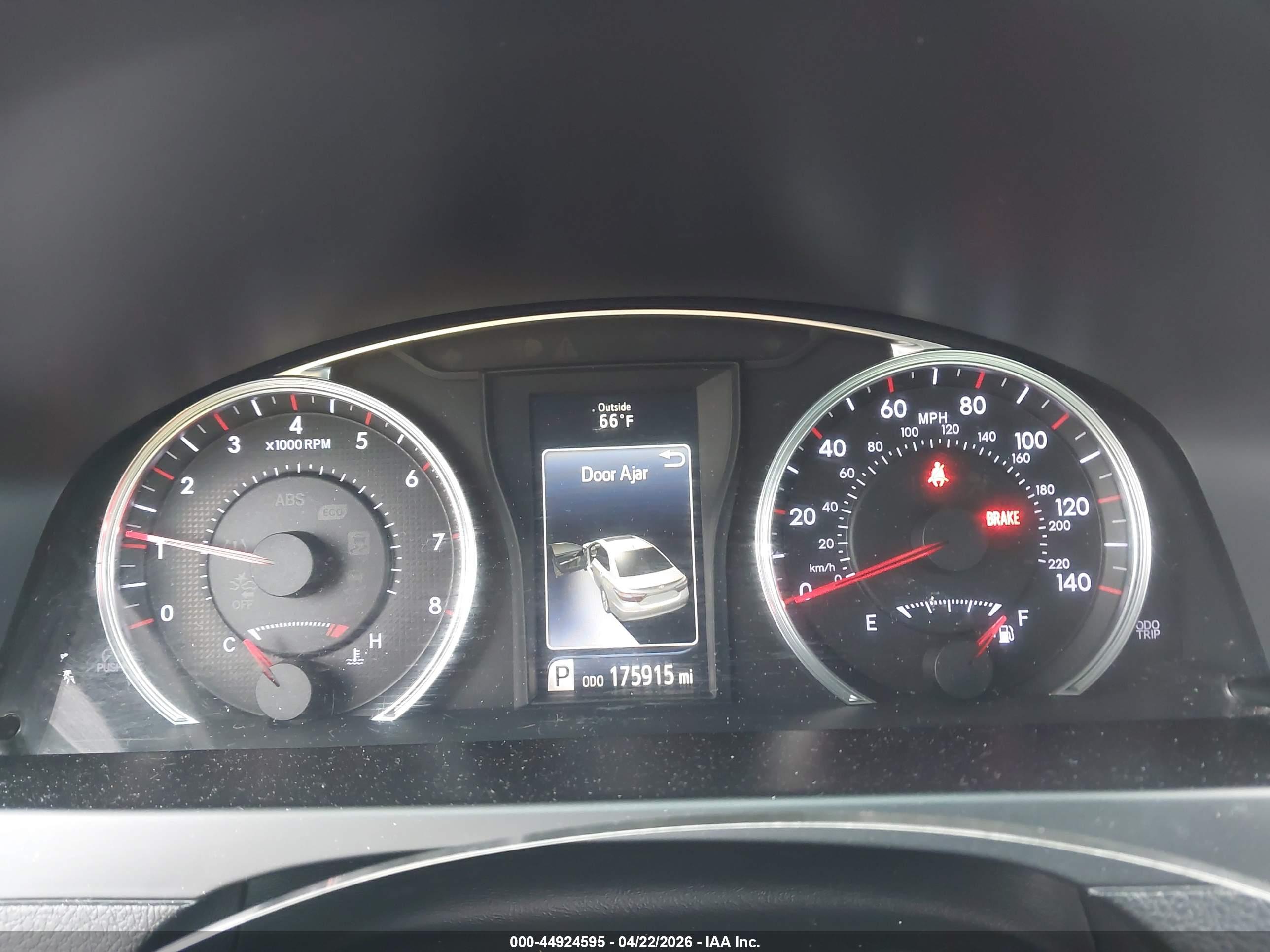 TOYOTA CAMRY image 7