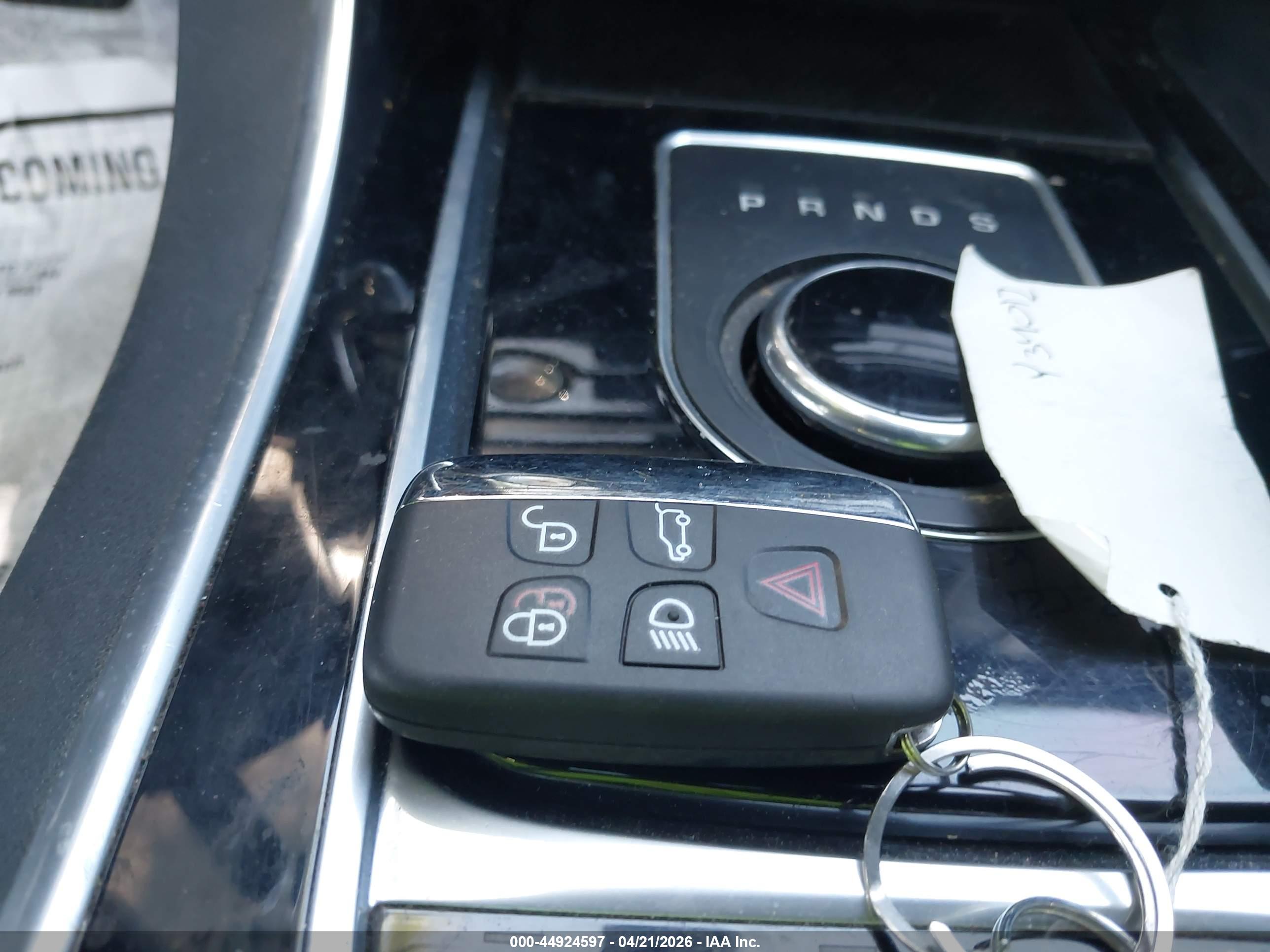 JAGUAR XF image 11