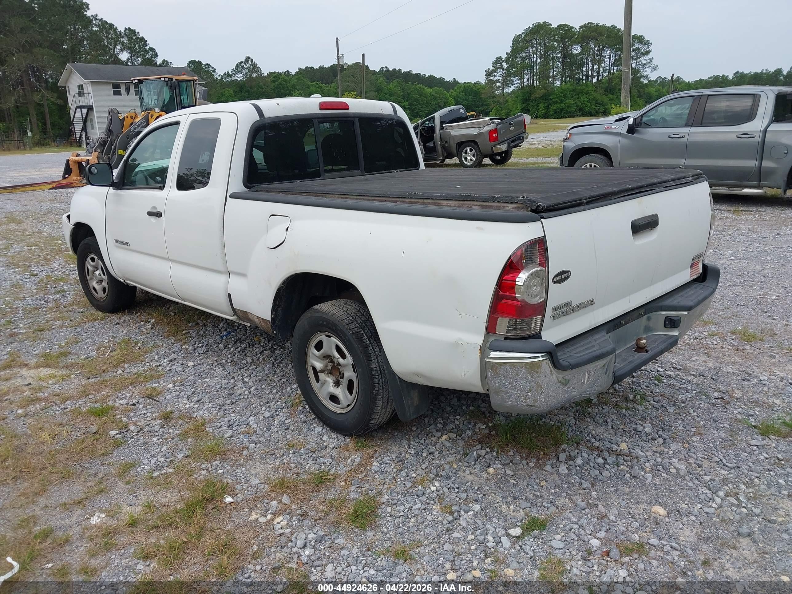 TOYOTA TACOMA image 3