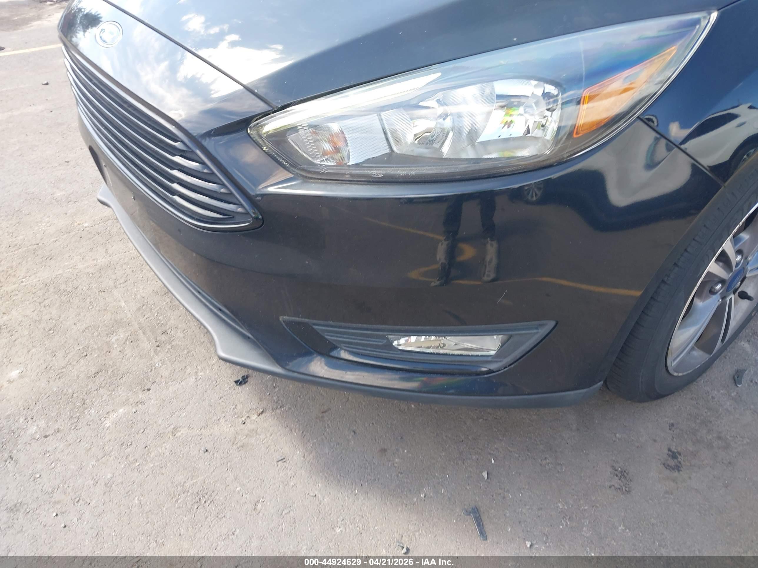 FORD FOCUS image 6