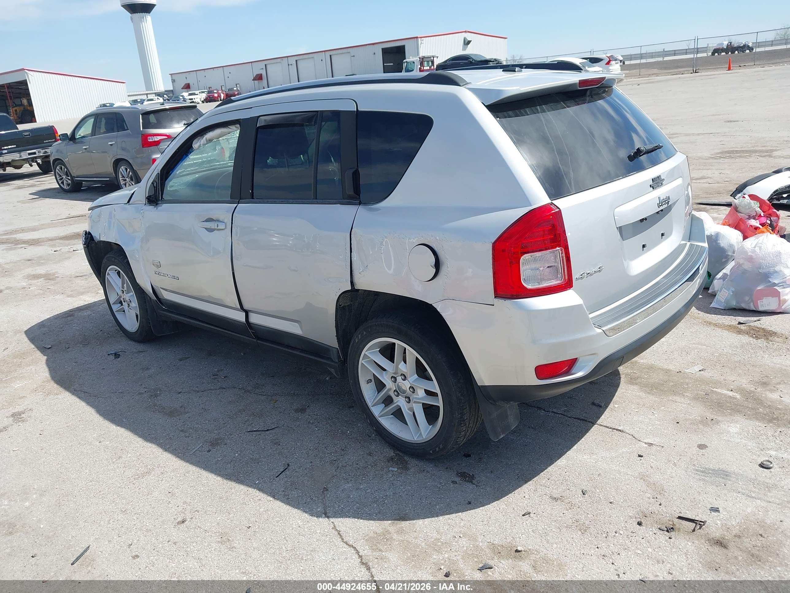 JEEP COMPASS image 3