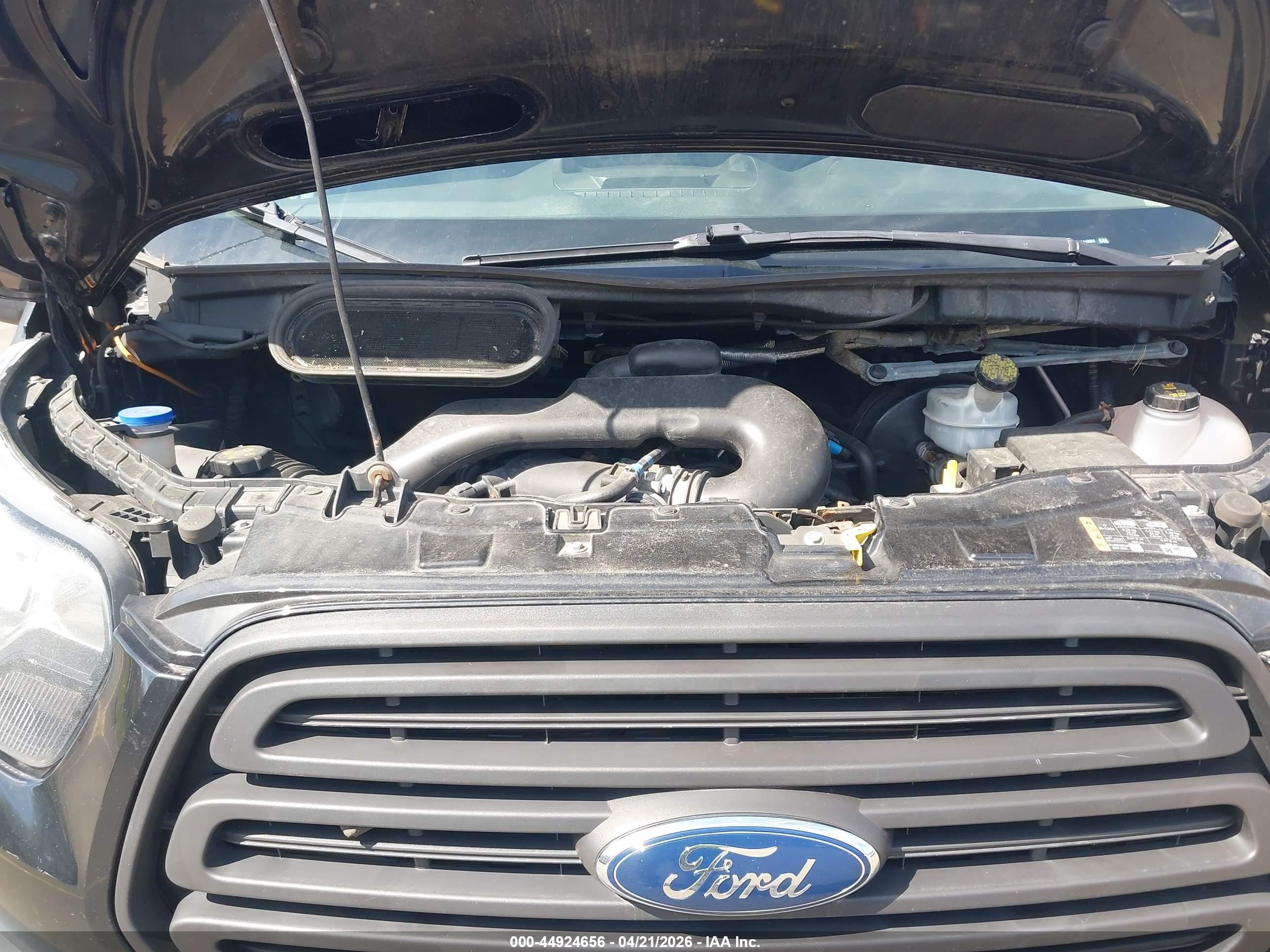 FORD TRANSIT-150 image 10