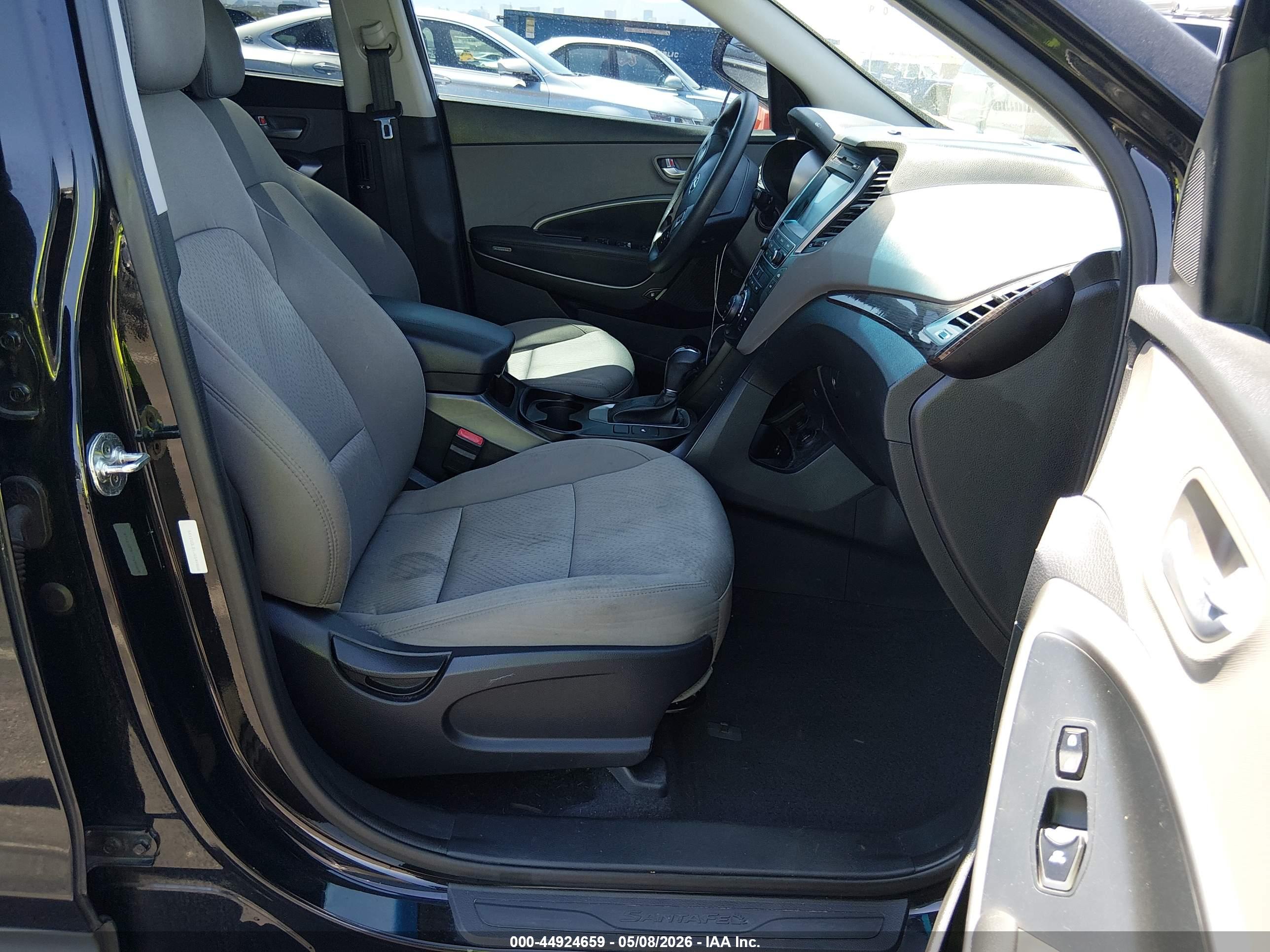 HYUNDAI SANTA image 5