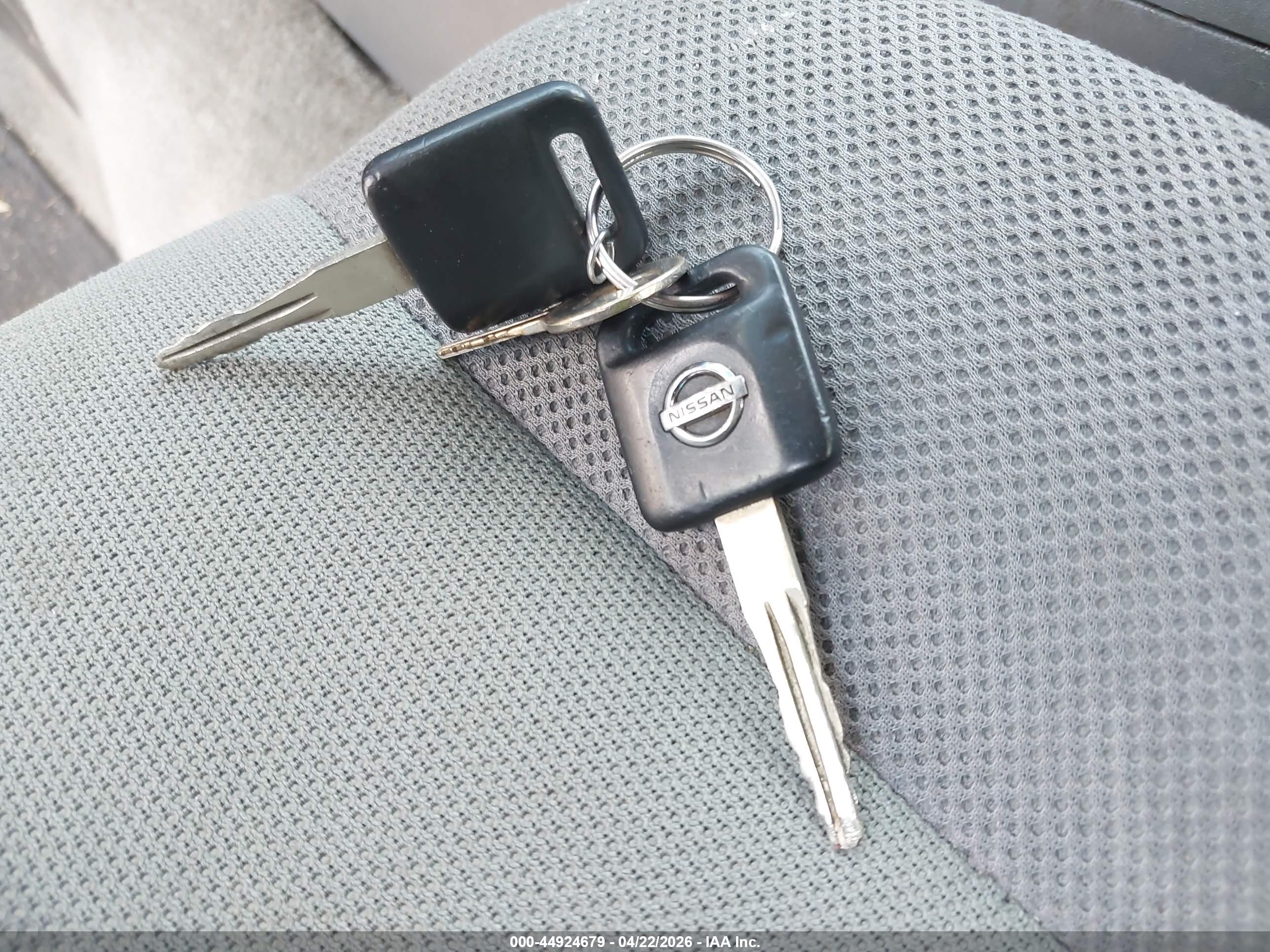 NISSAN FRONTIER image 11