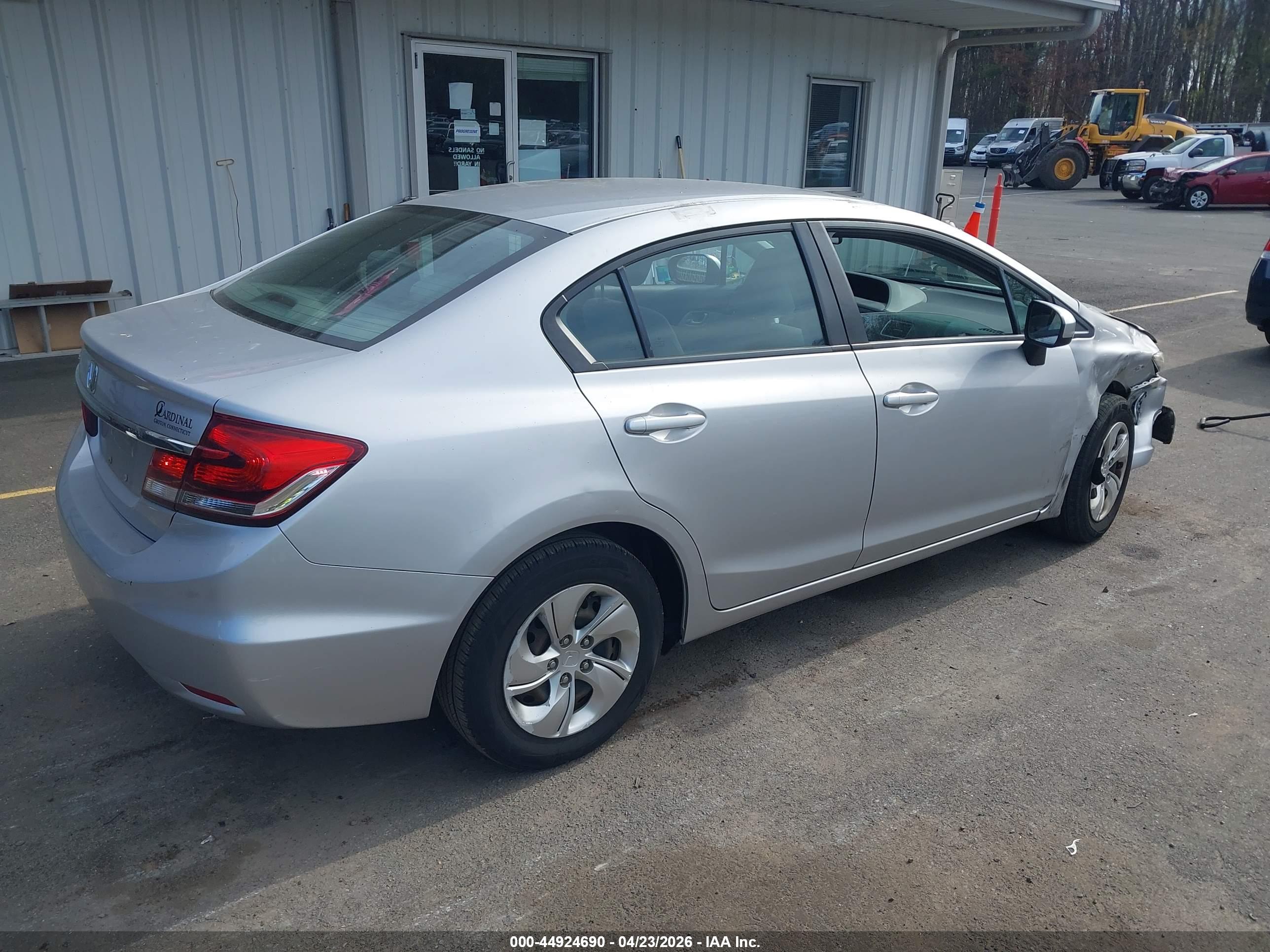 HONDA CIVIC image 4