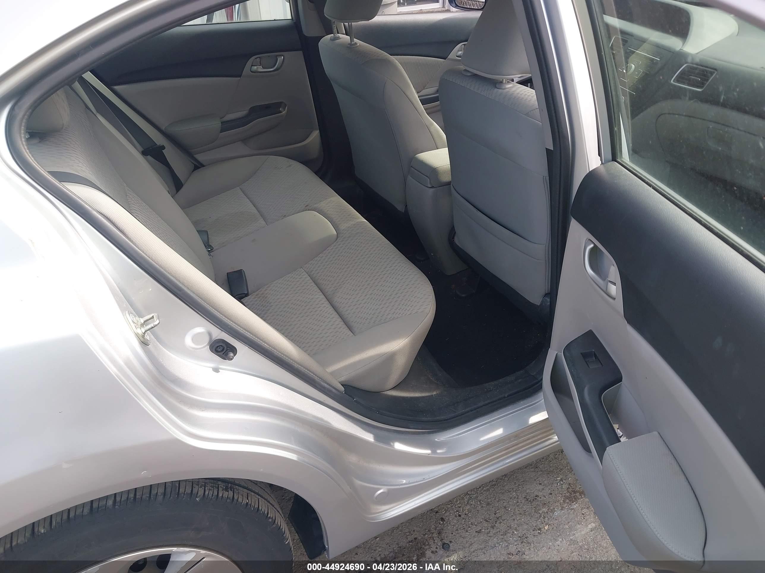 HONDA CIVIC image 8