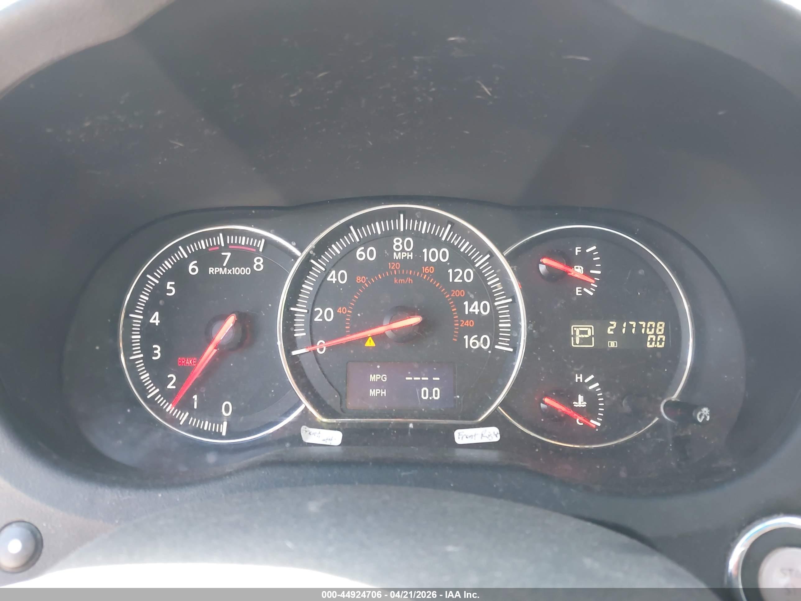 NISSAN MAXIMA image 7