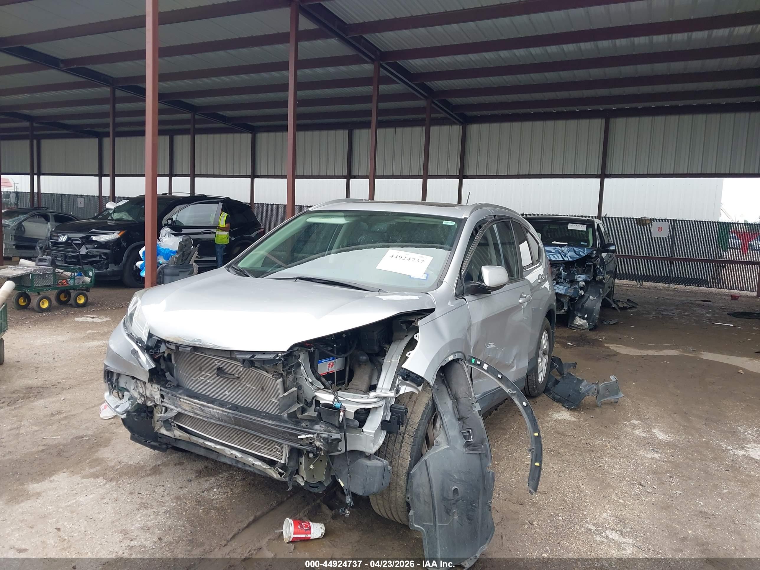 HONDA CR-V image 2