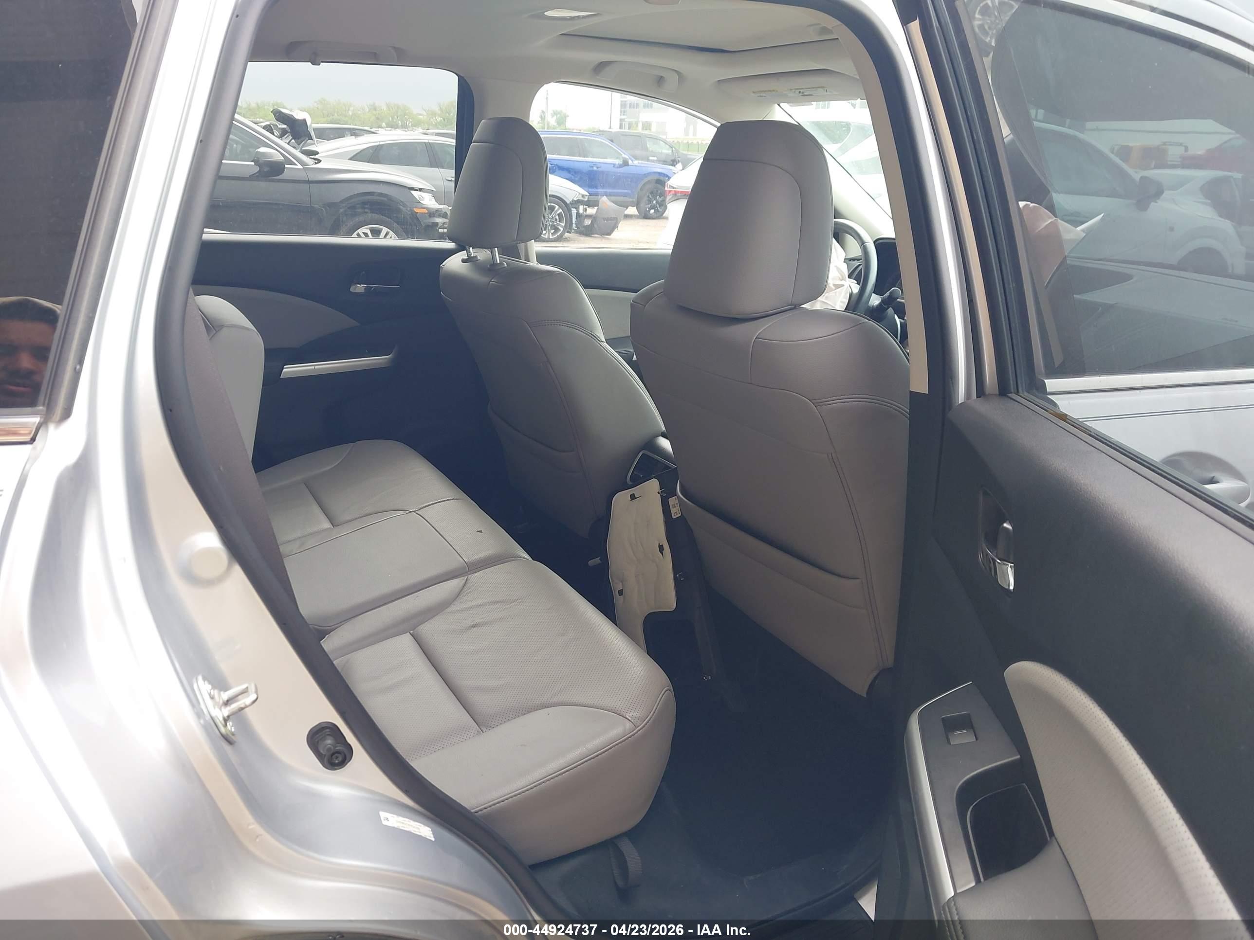 HONDA CR-V image 8