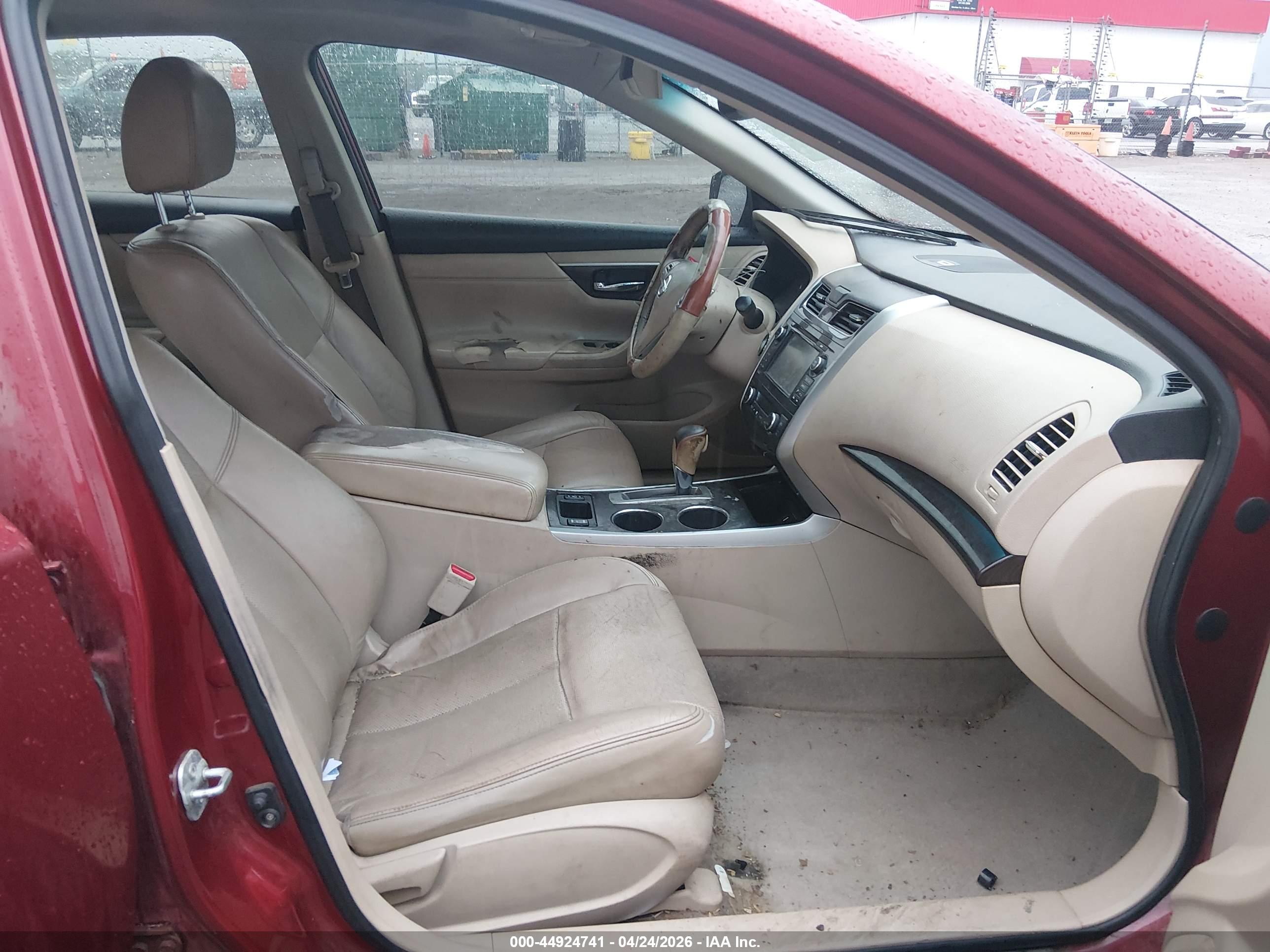 NISSAN ALTIMA image 5