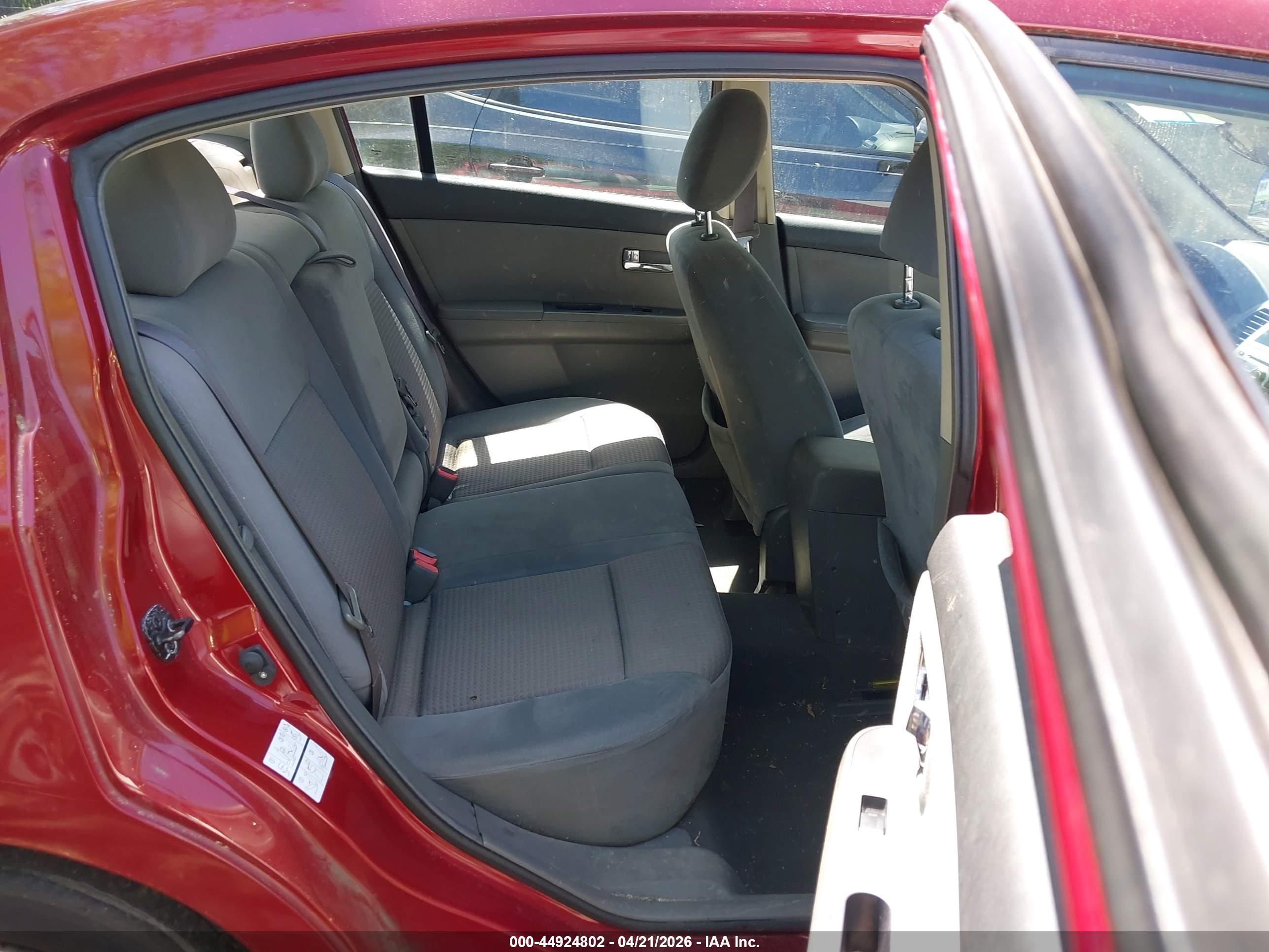 NISSAN SENTRA image 8