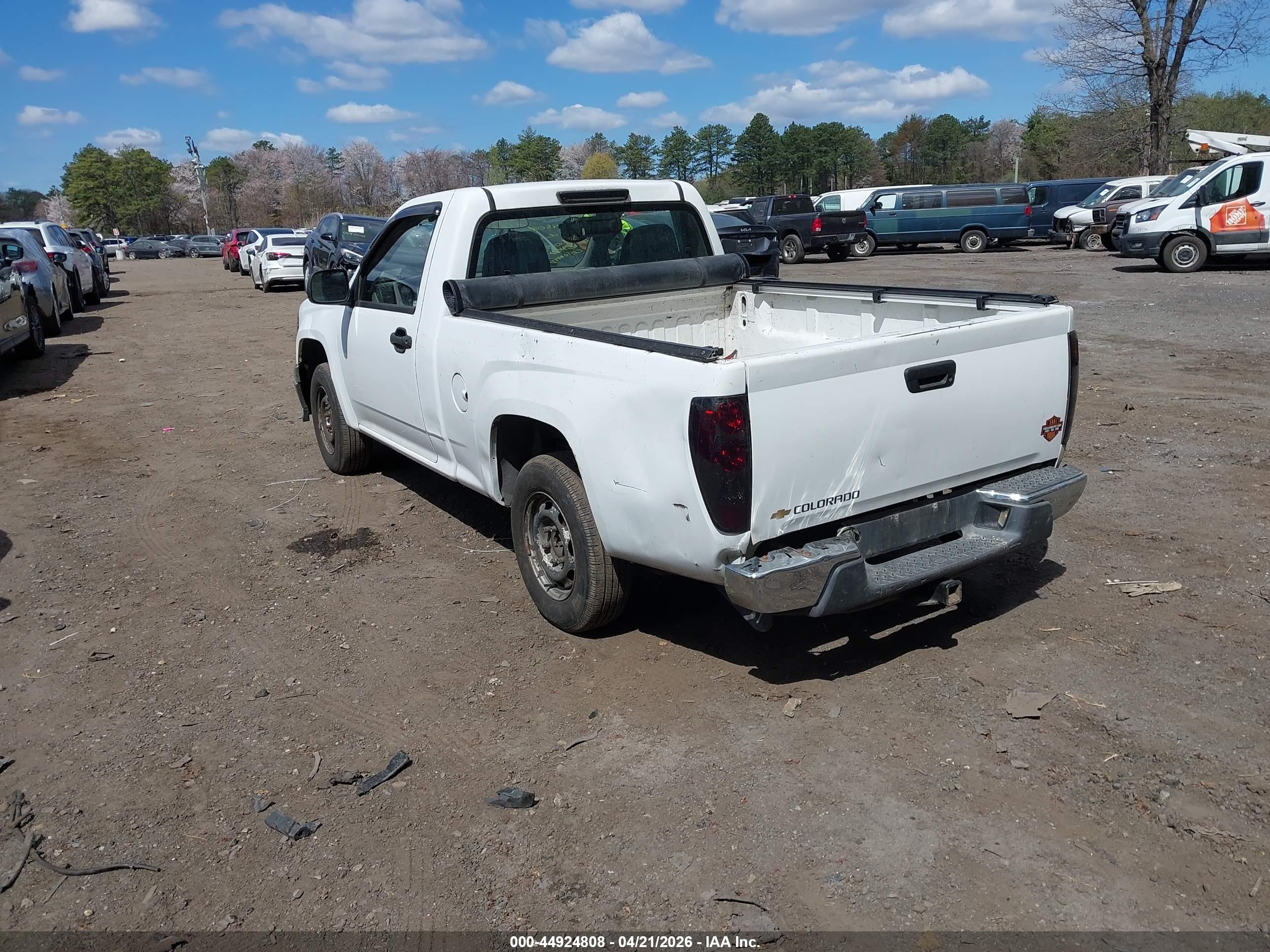 CHEVROLET COLORADO image 3