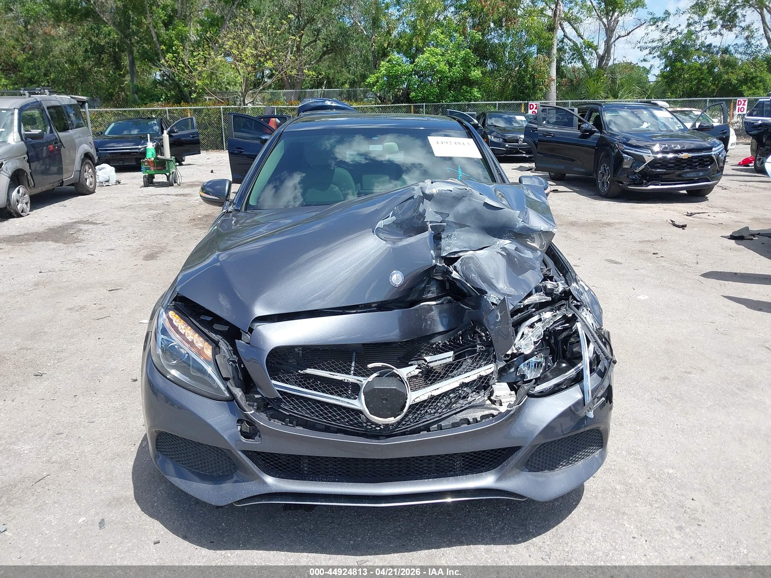 MERCEDES-BENZ C image 6