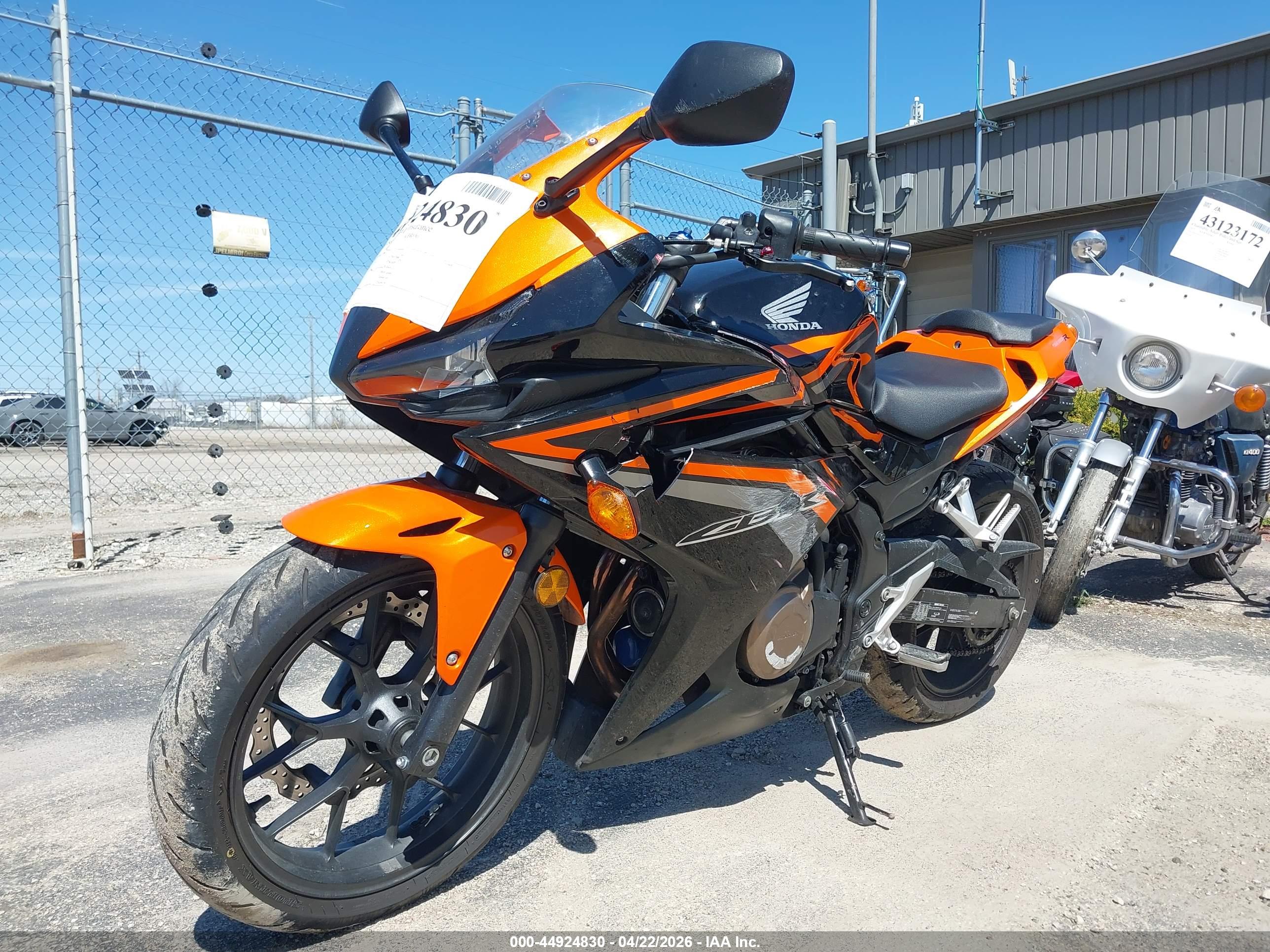 HONDA CBR500 image 2