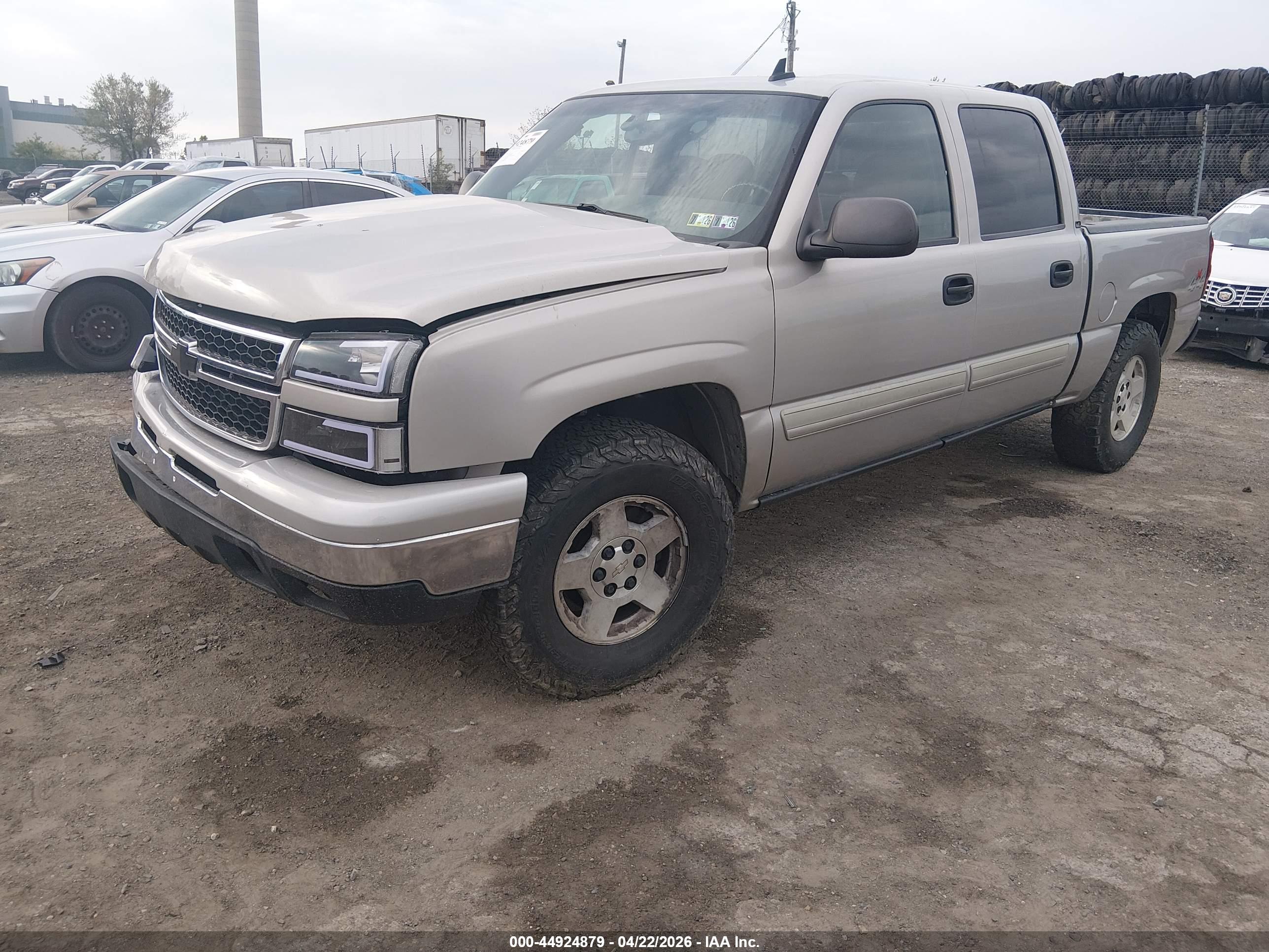 CHEVROLET SILVERADO image 2