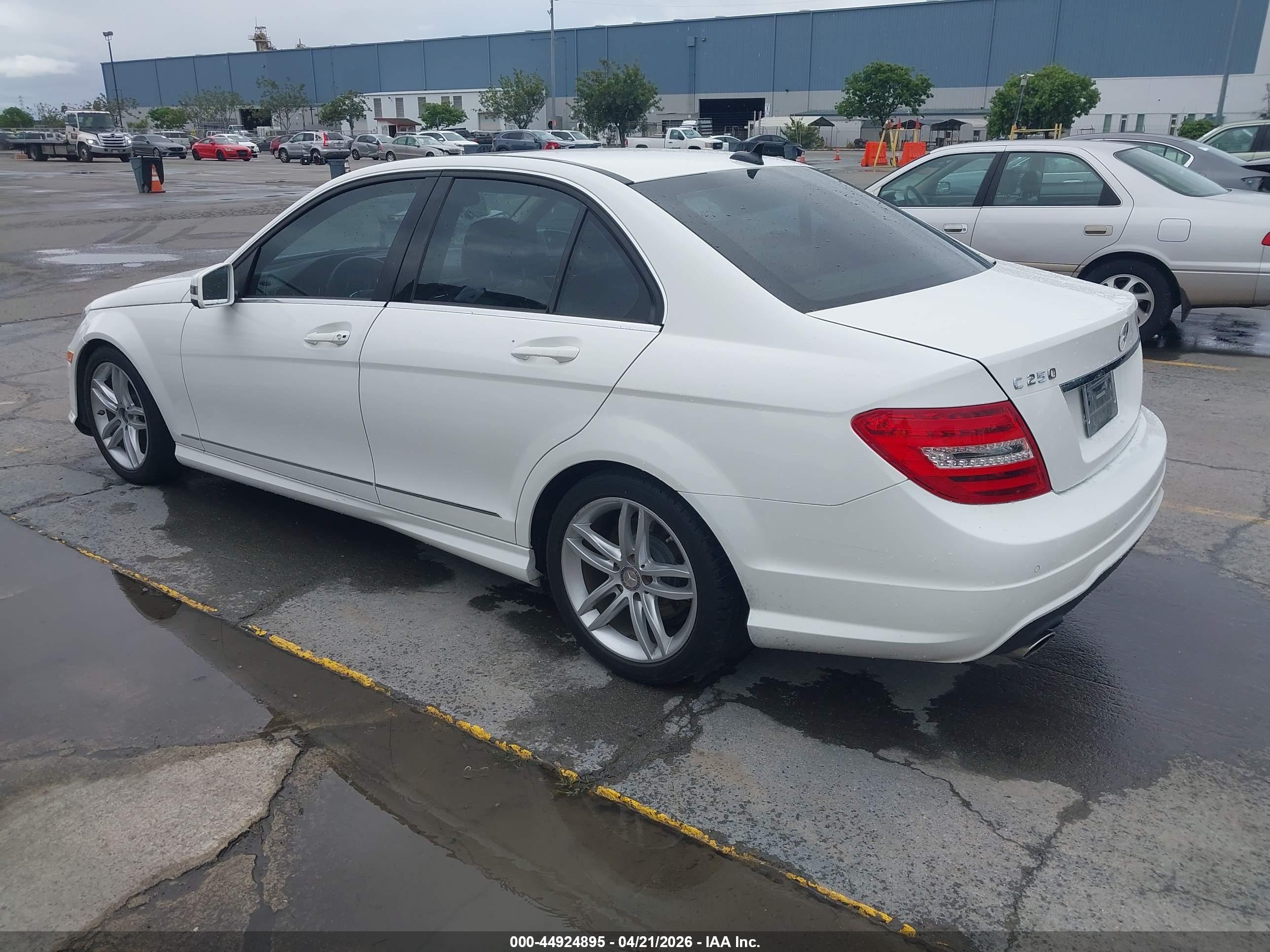 MERCEDES-BENZ C image 3