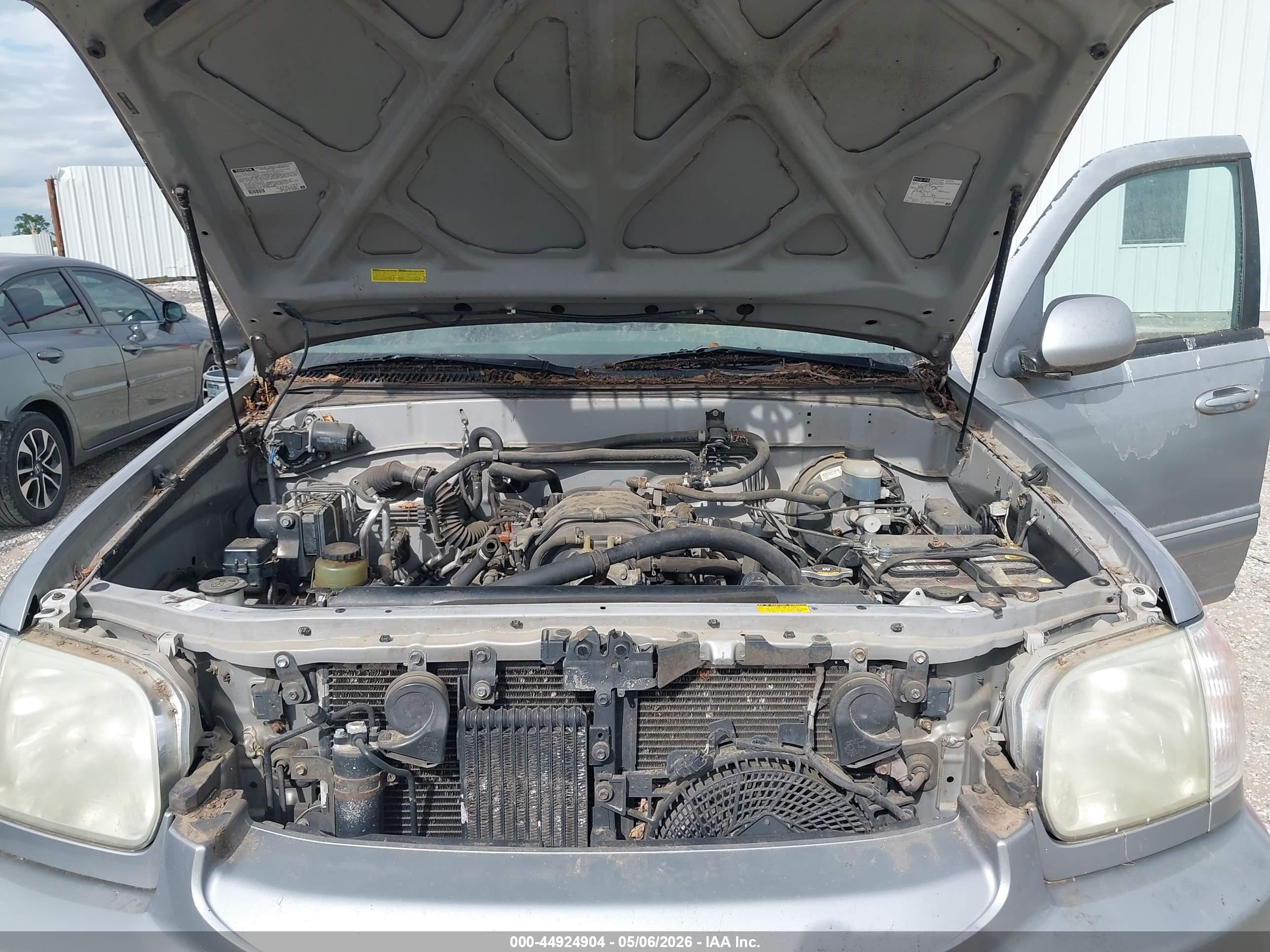 TOYOTA SEQUOIA image 10