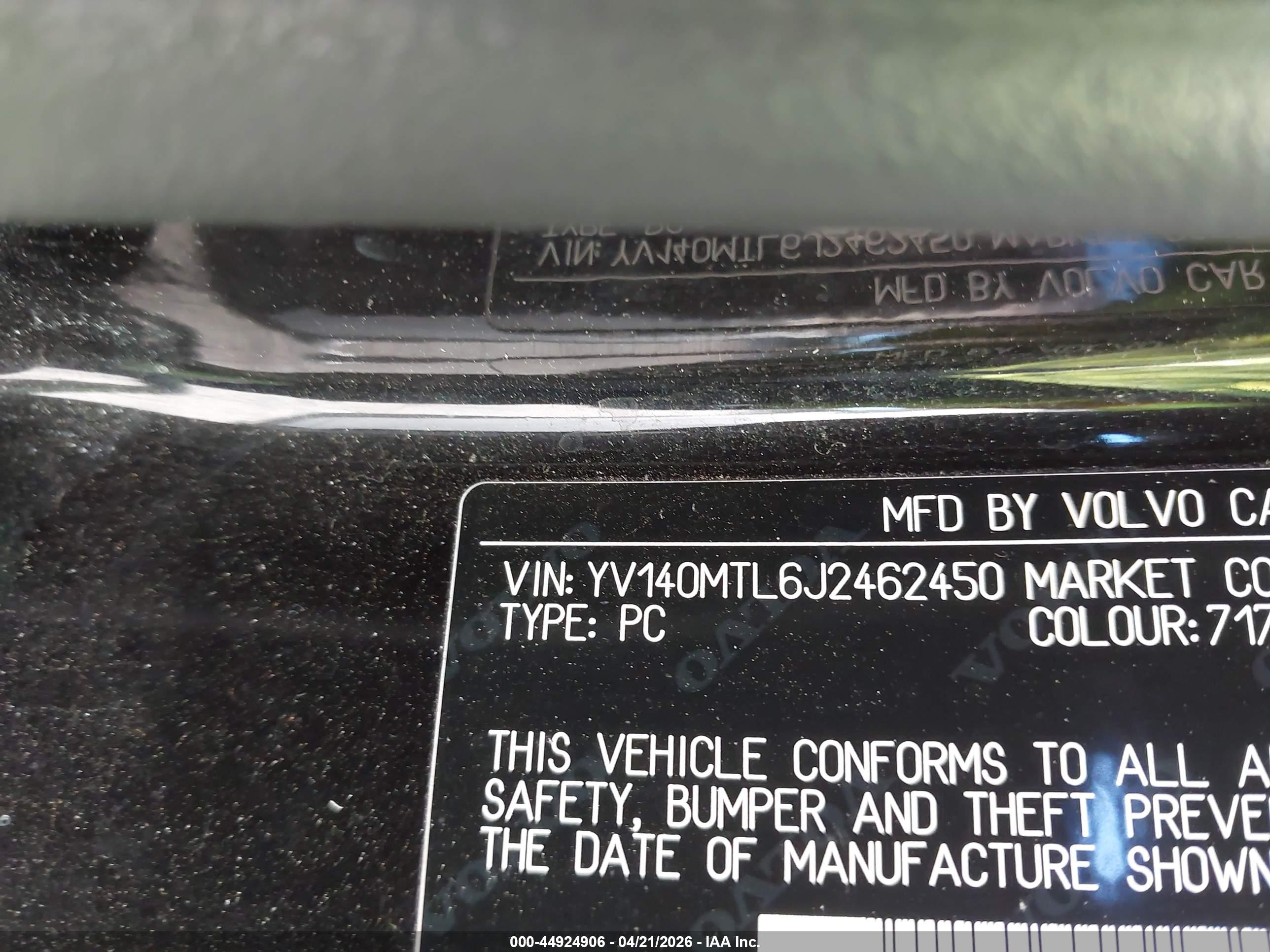 VOLVO S60 image 9