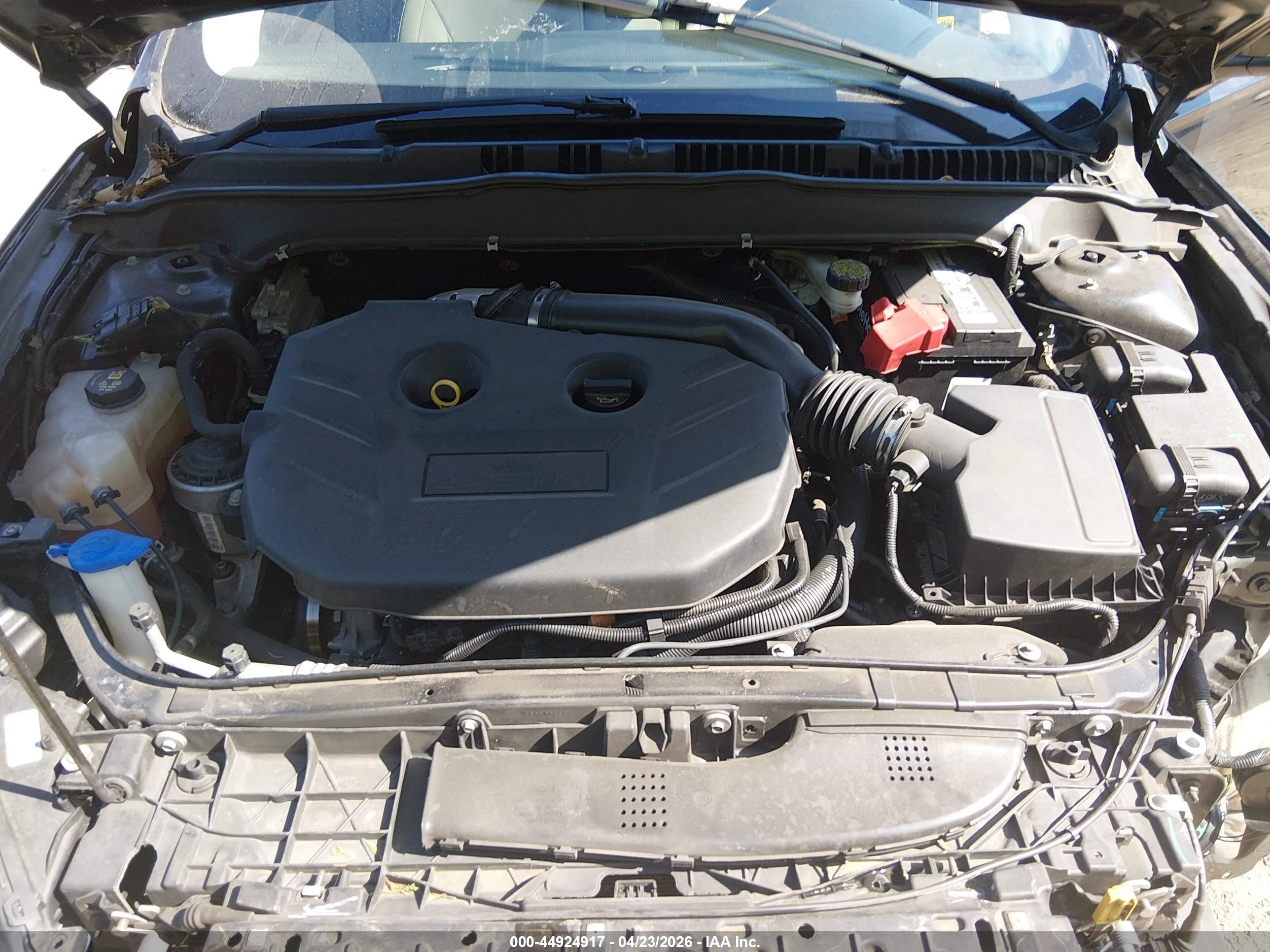 FORD FUSION image 10