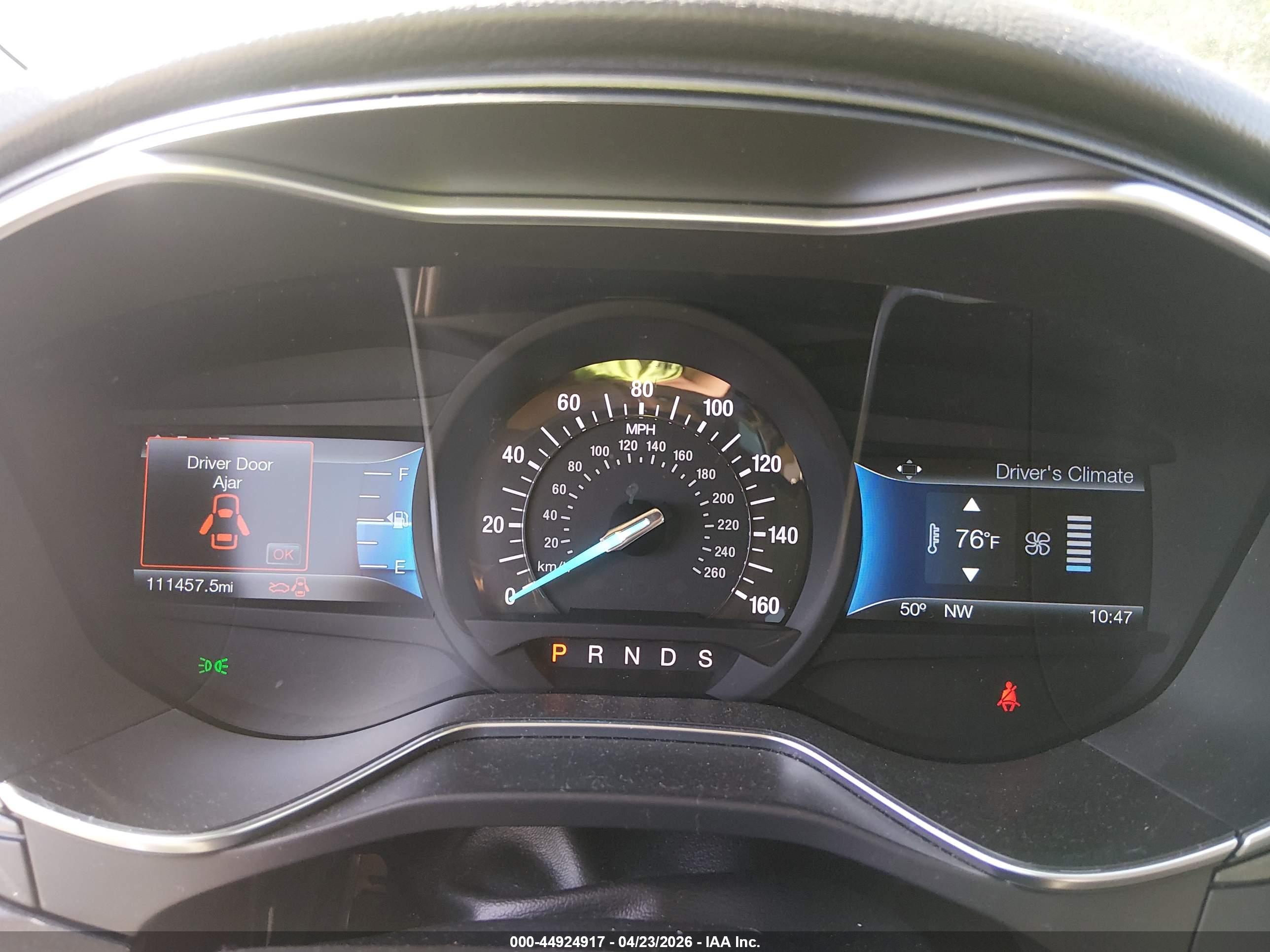 FORD FUSION image 7