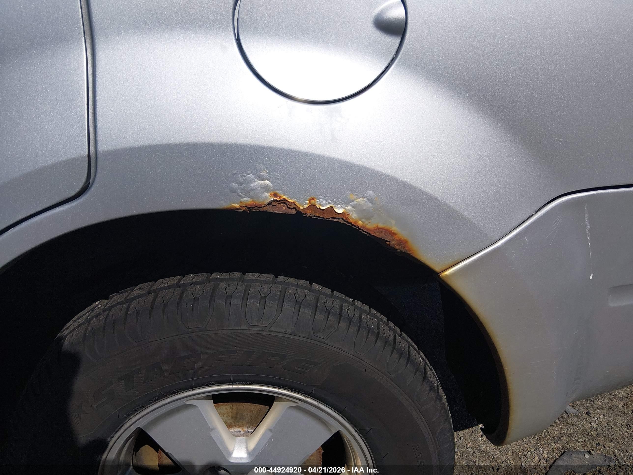 FORD ESCAPE image 6
